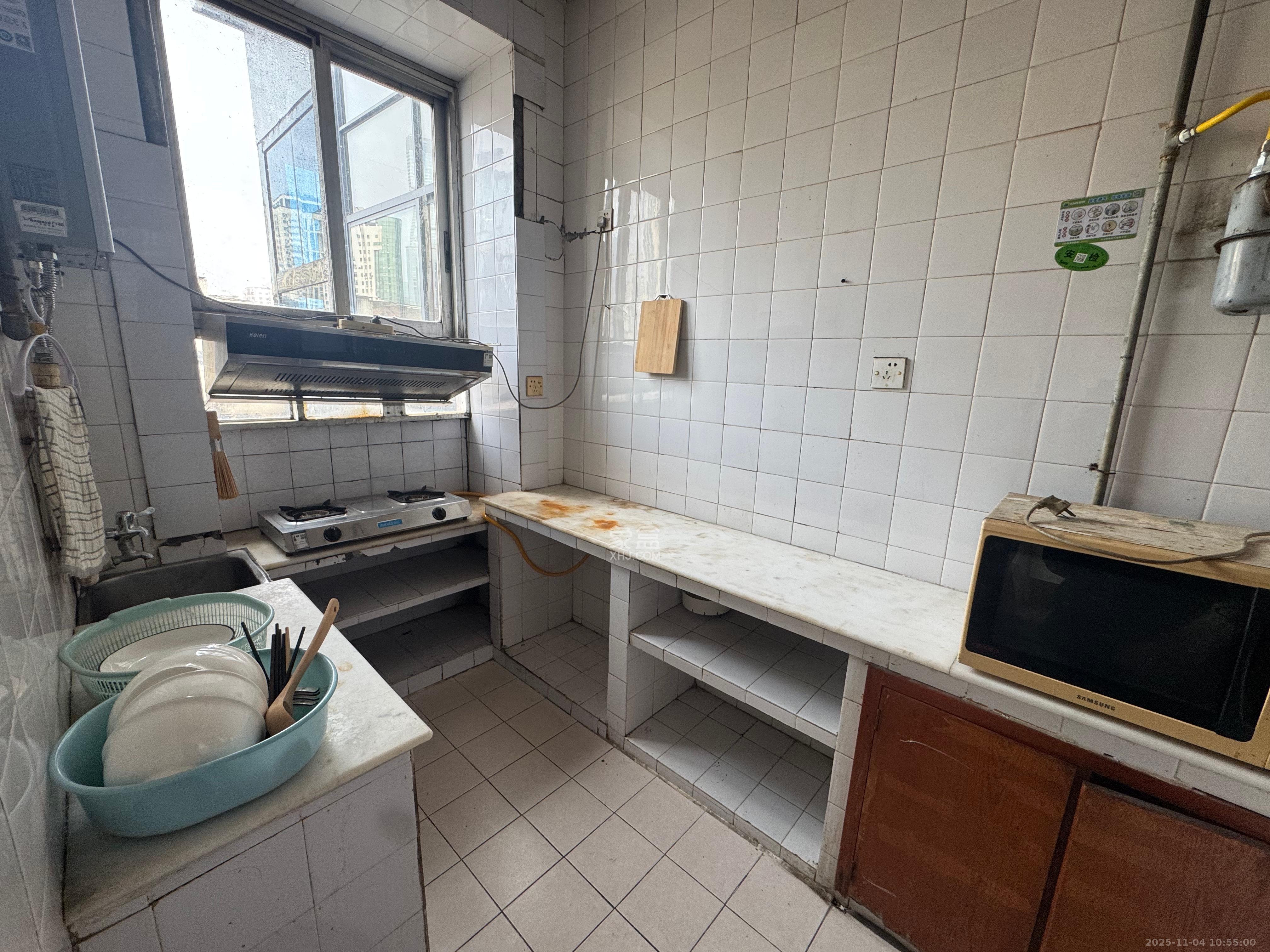 省建苑小区 3室2厅1卫 2200.0元/月 省建苑小区 3室2厅1卫 2200.0元/月室内图