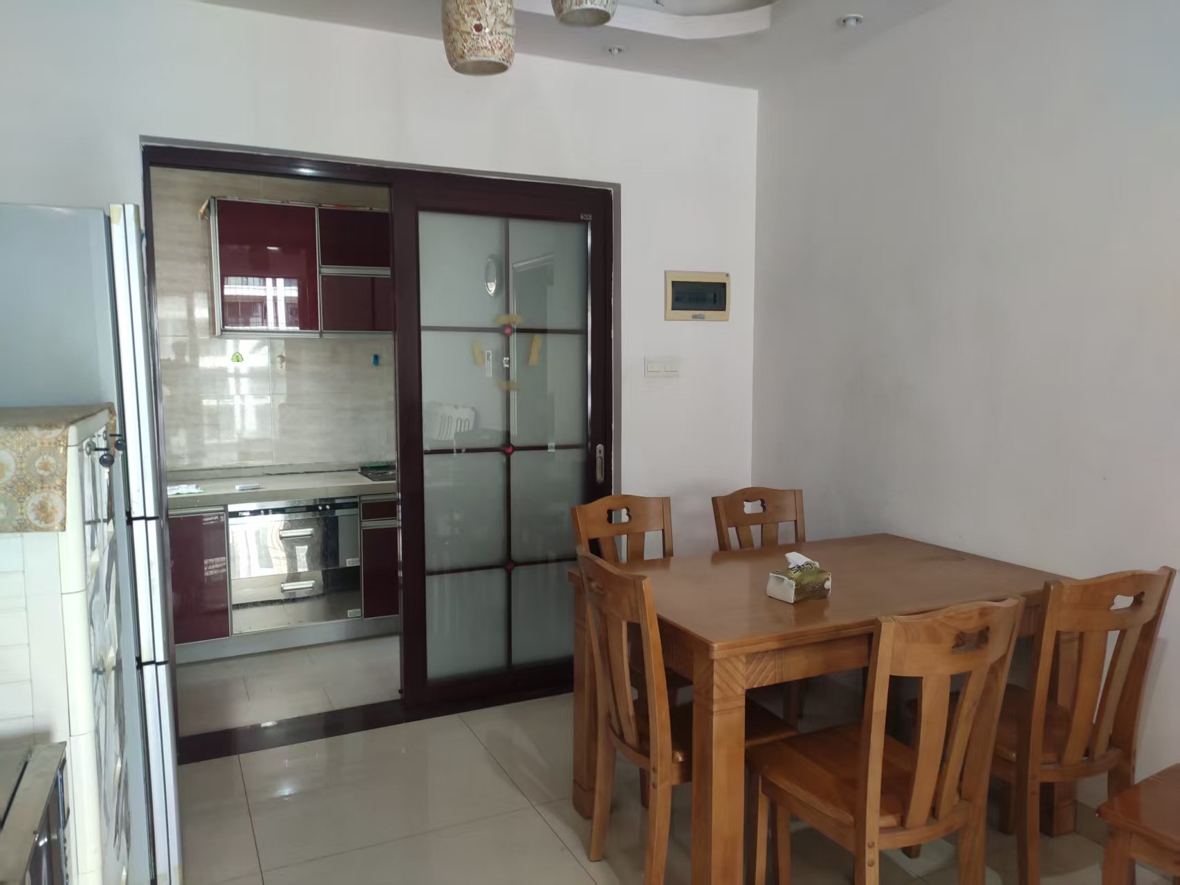 滨江帝景一期 2室2厅1卫 2200.0元/月 滨江帝景一期 2室2厅1卫 2200.0元/月室内图