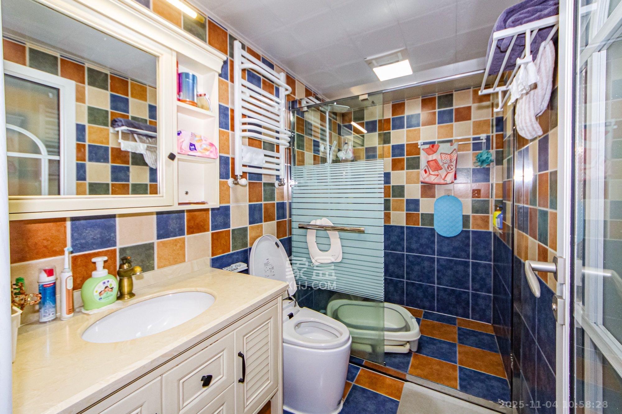 北辰三角洲E4区 4室2厅2卫 4900.0元/月 北辰三角洲E4区 4室2厅2卫 4900.0元/月室内图