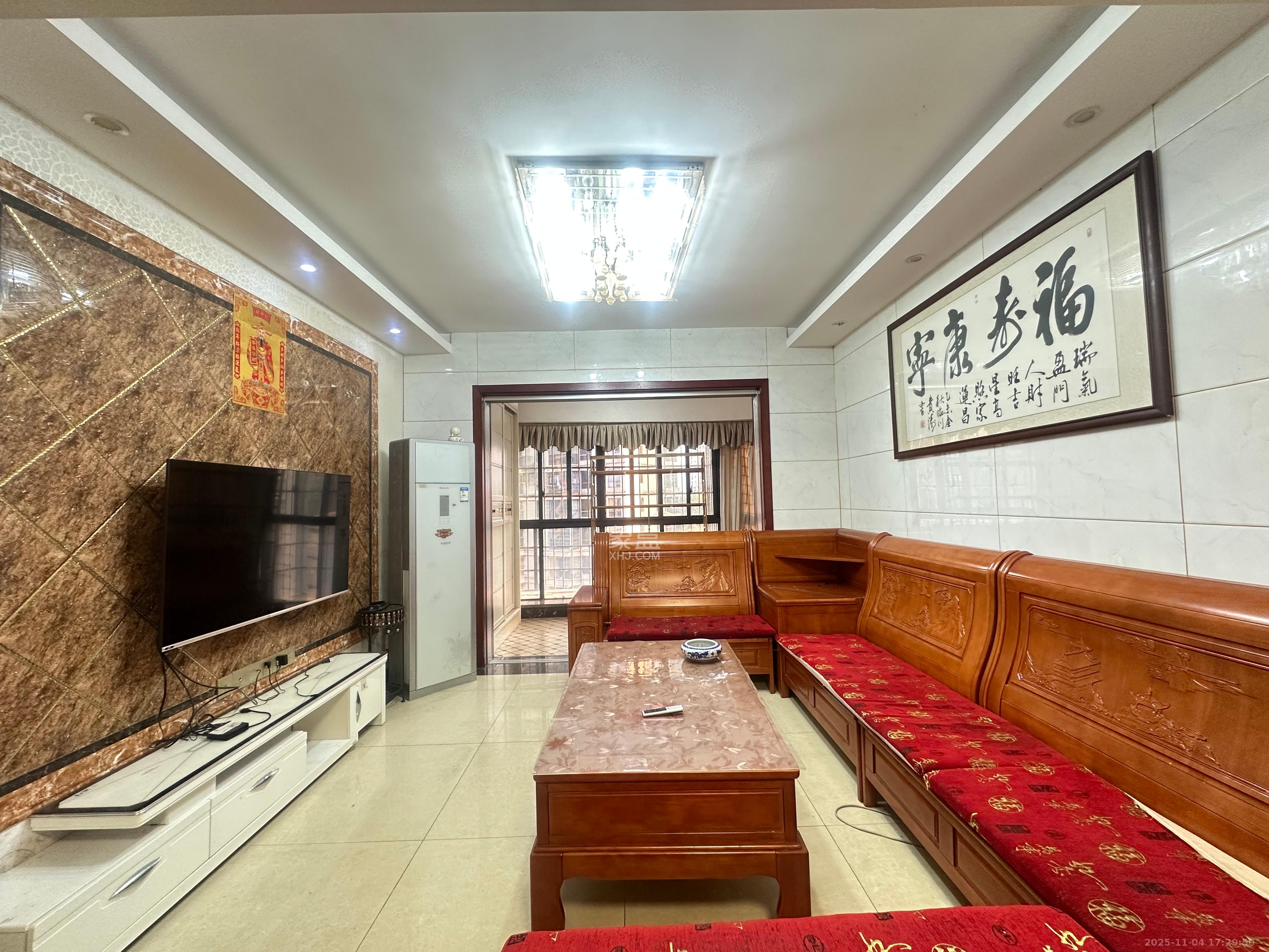 保利麓谷林语D区  4室2厅2卫    3000.0元/月