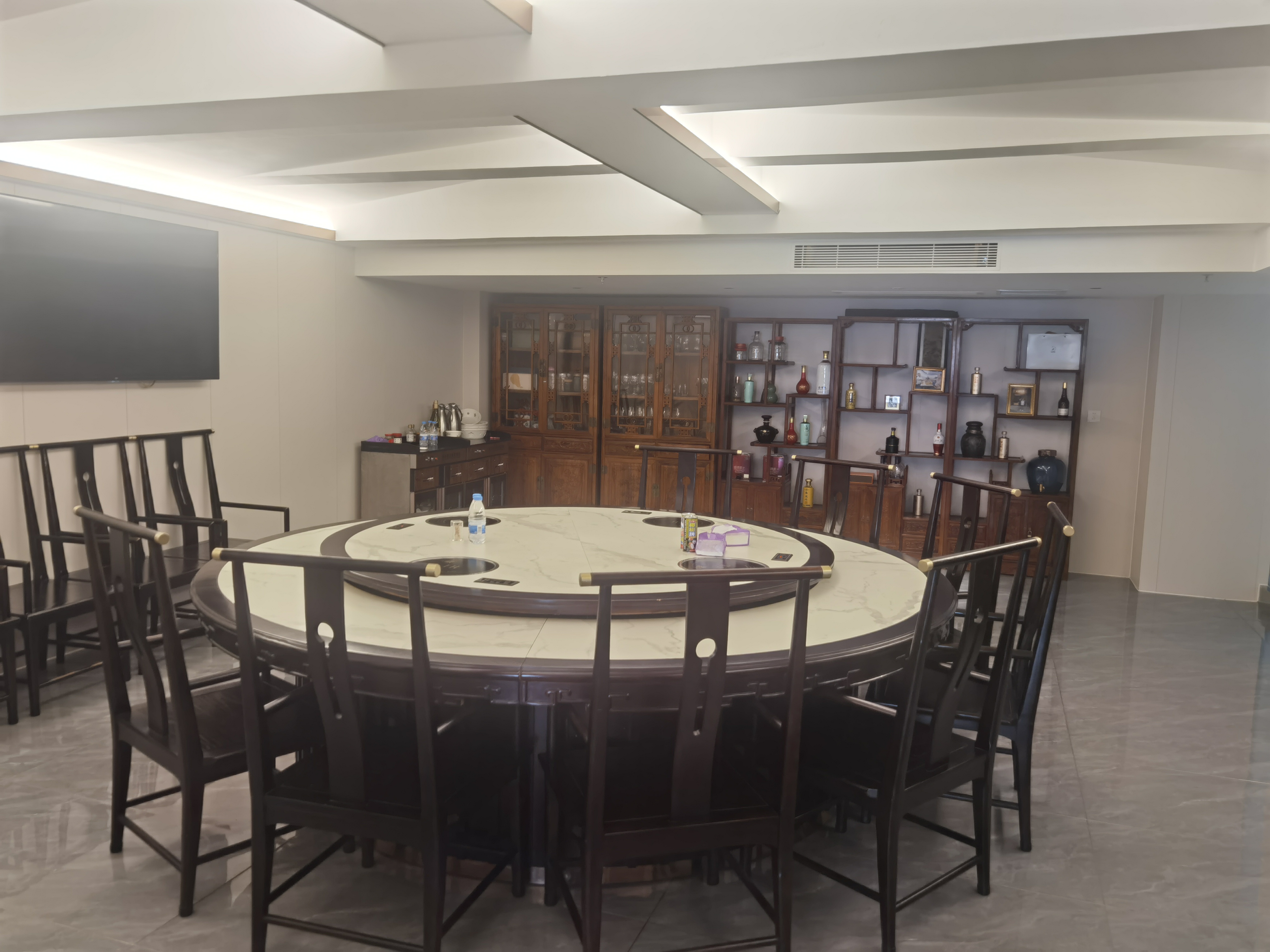 四海大厦   400.0㎡      28000.0元/月室内图