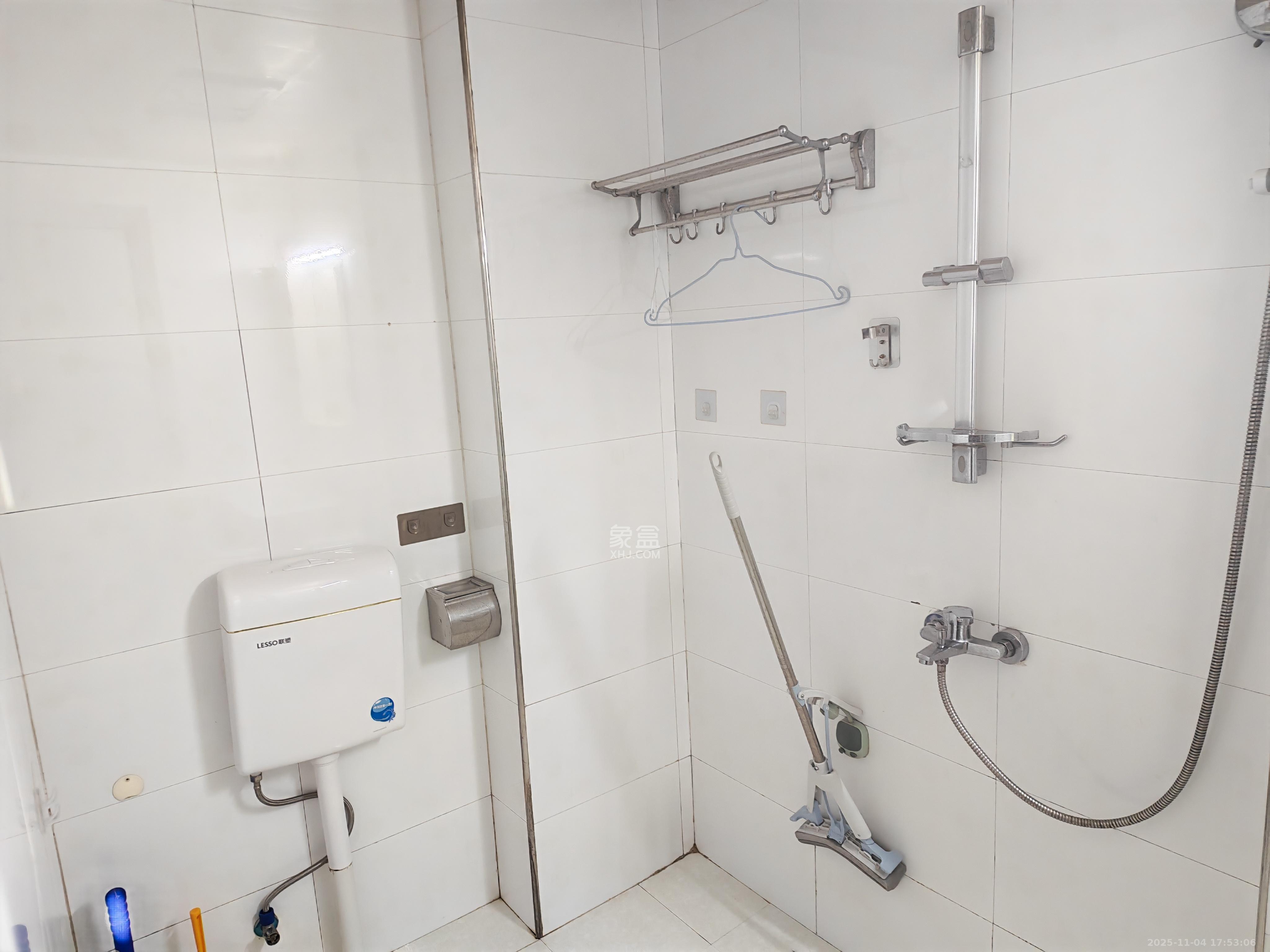 红星国际星城 2室1厅1卫 1700.0元/月 红星国际星城 2室1厅1卫 1700.0元/月室内图