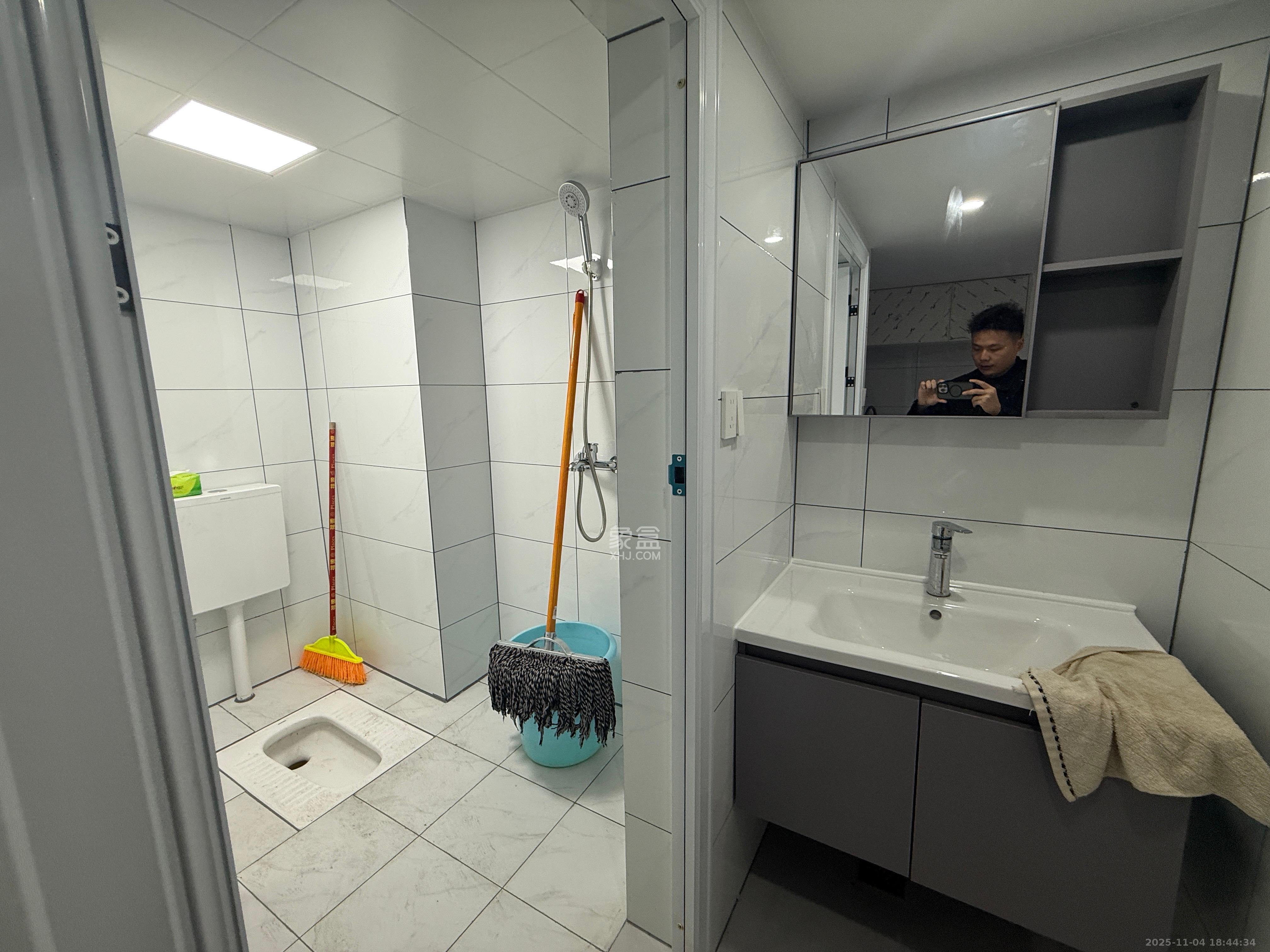 佳兆业云顶都汇 1室0厅0卫 1700.0元/月 佳兆业云顶都汇 1室0厅0卫 1700.0元/月室内图