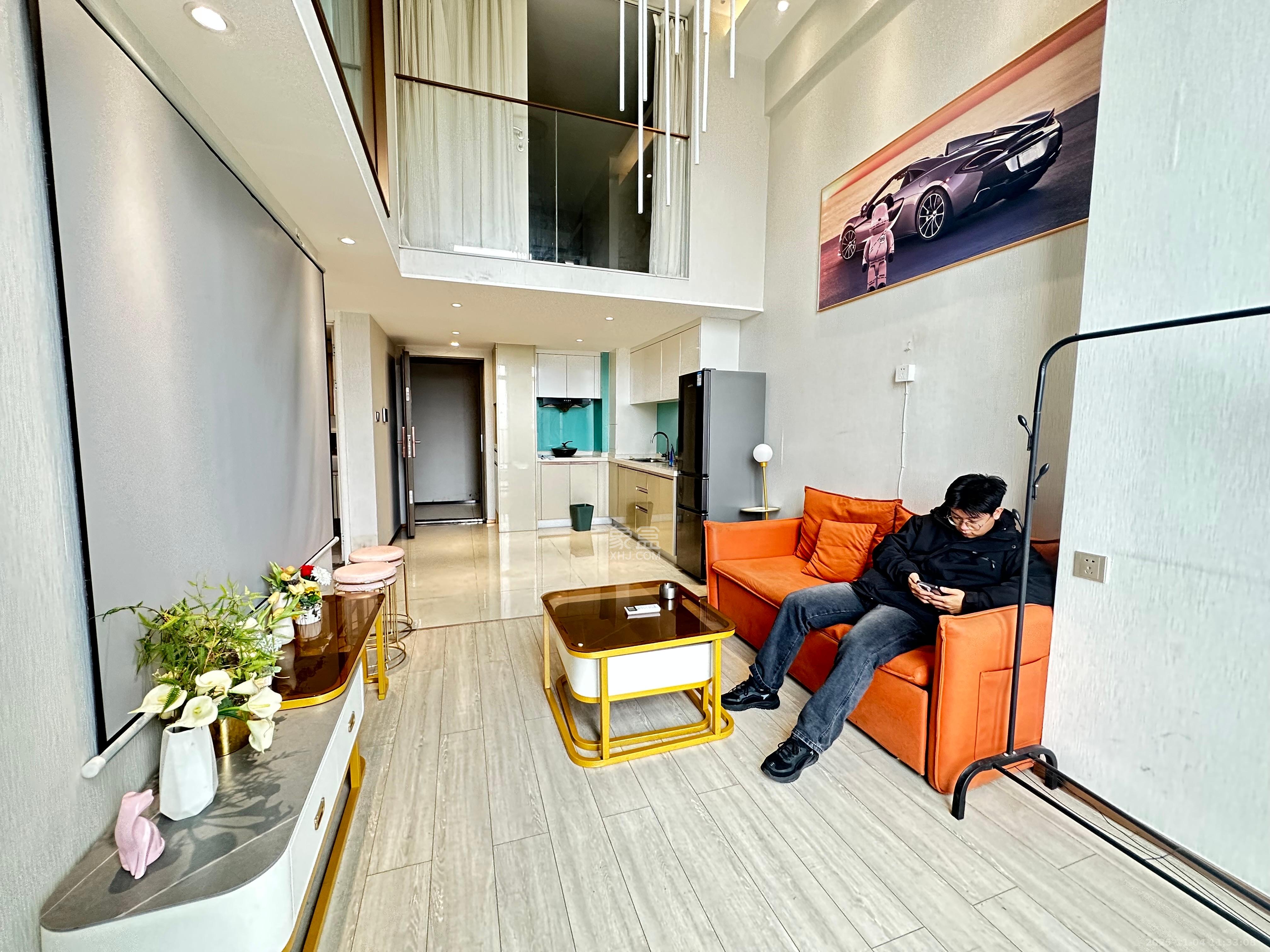 华远华时代  3室1厅1卫    3700.0元/月