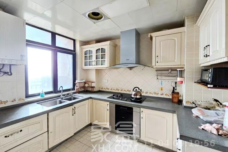 绿城桂花城  3室2厅2卫    3200.0元/月室内图