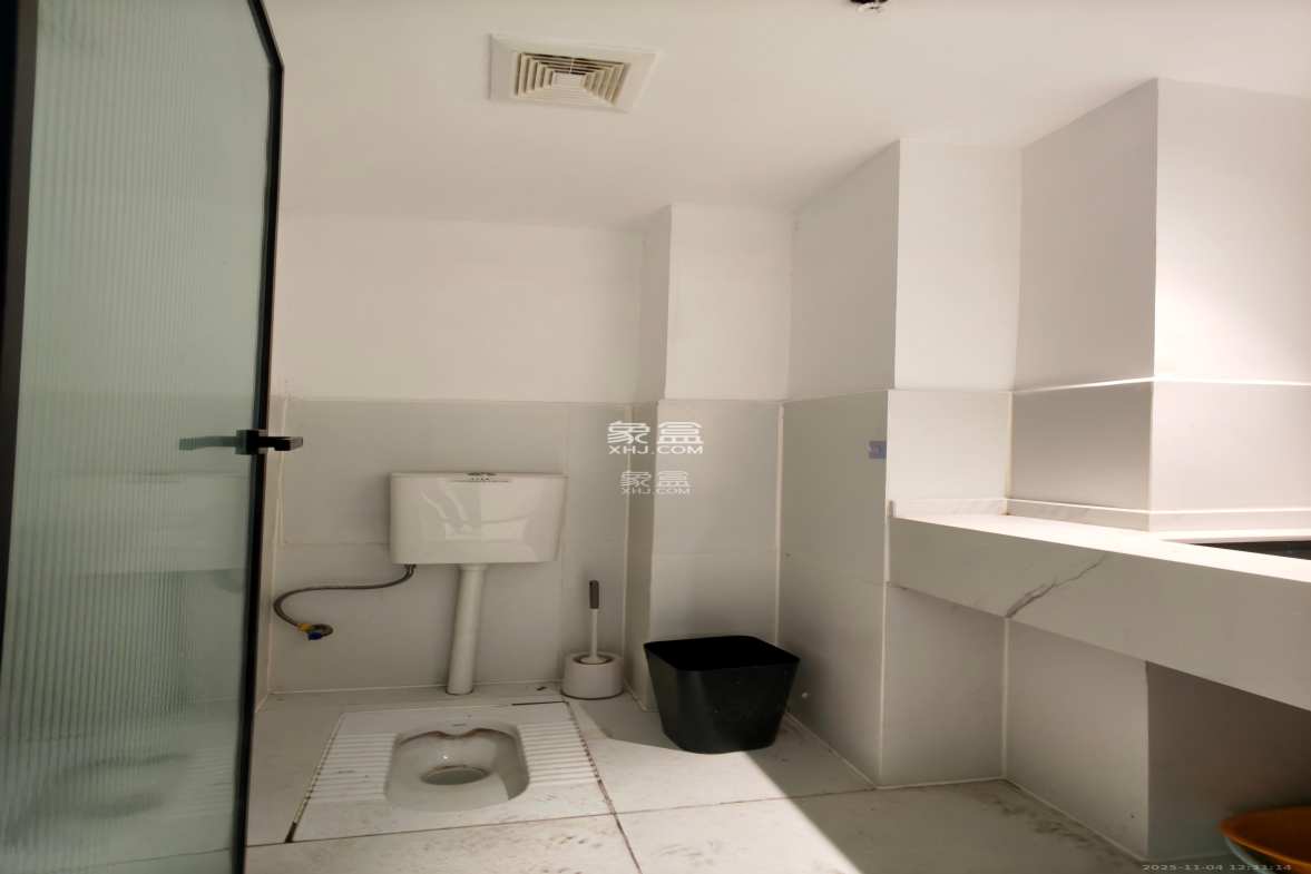 润和国际广场 1室1厅1卫 2200.0元/月 润和国际广场 1室1厅1卫 2200.0元/月室内图