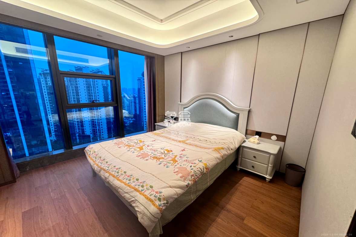 运达中央广场三期 4室2厅3卫 20000.0元/月 运达中央广场三期 4室2厅3卫 20000.0元/月室内图