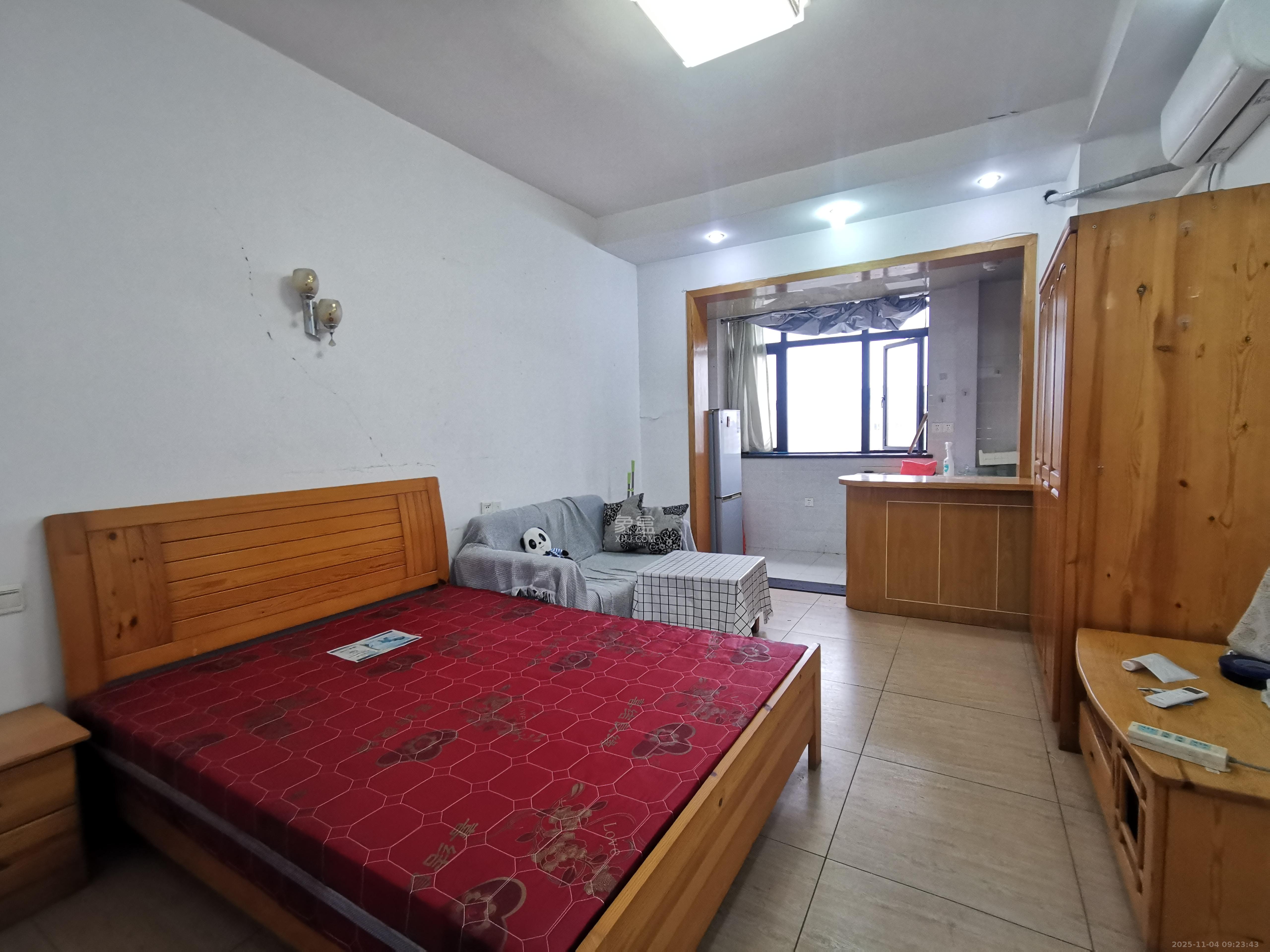 鑫远杰座  1室1厅1卫    1200.0元/月室内图1