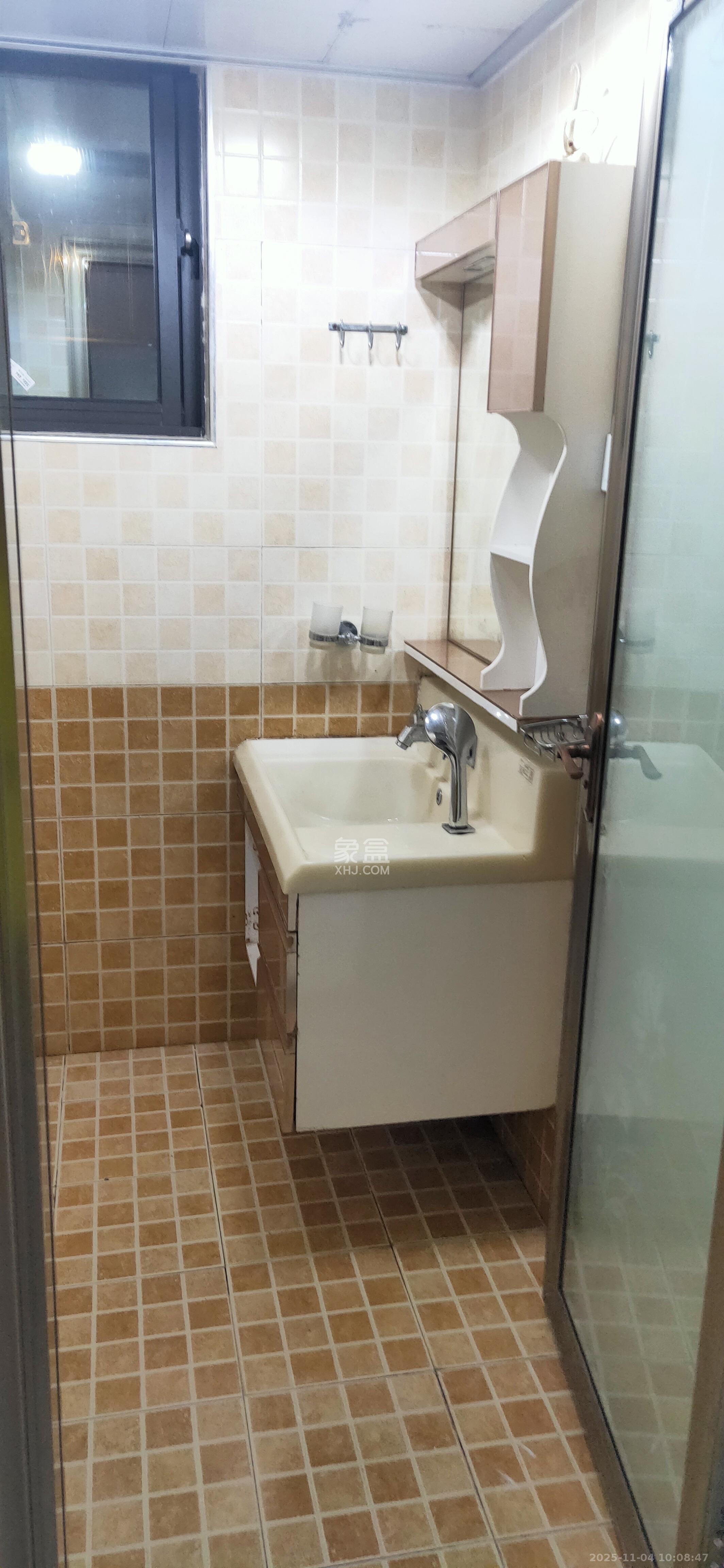 深业睿城 1室1厅1卫 1600.0元/月 深业睿城 1室1厅1卫 1600.0元/月室内图