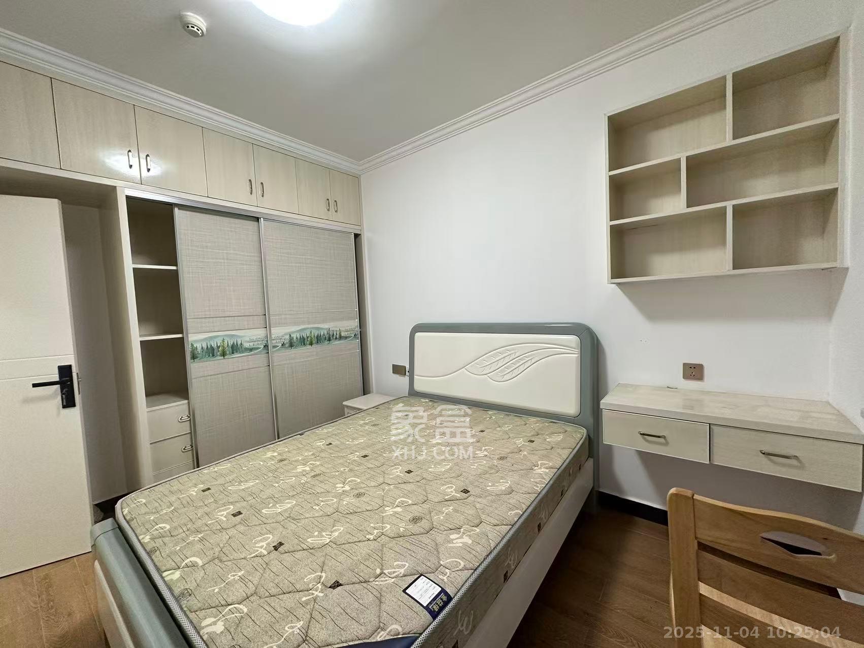 保利西海岸B区  3室2厅1卫    3300.0元/月室内图