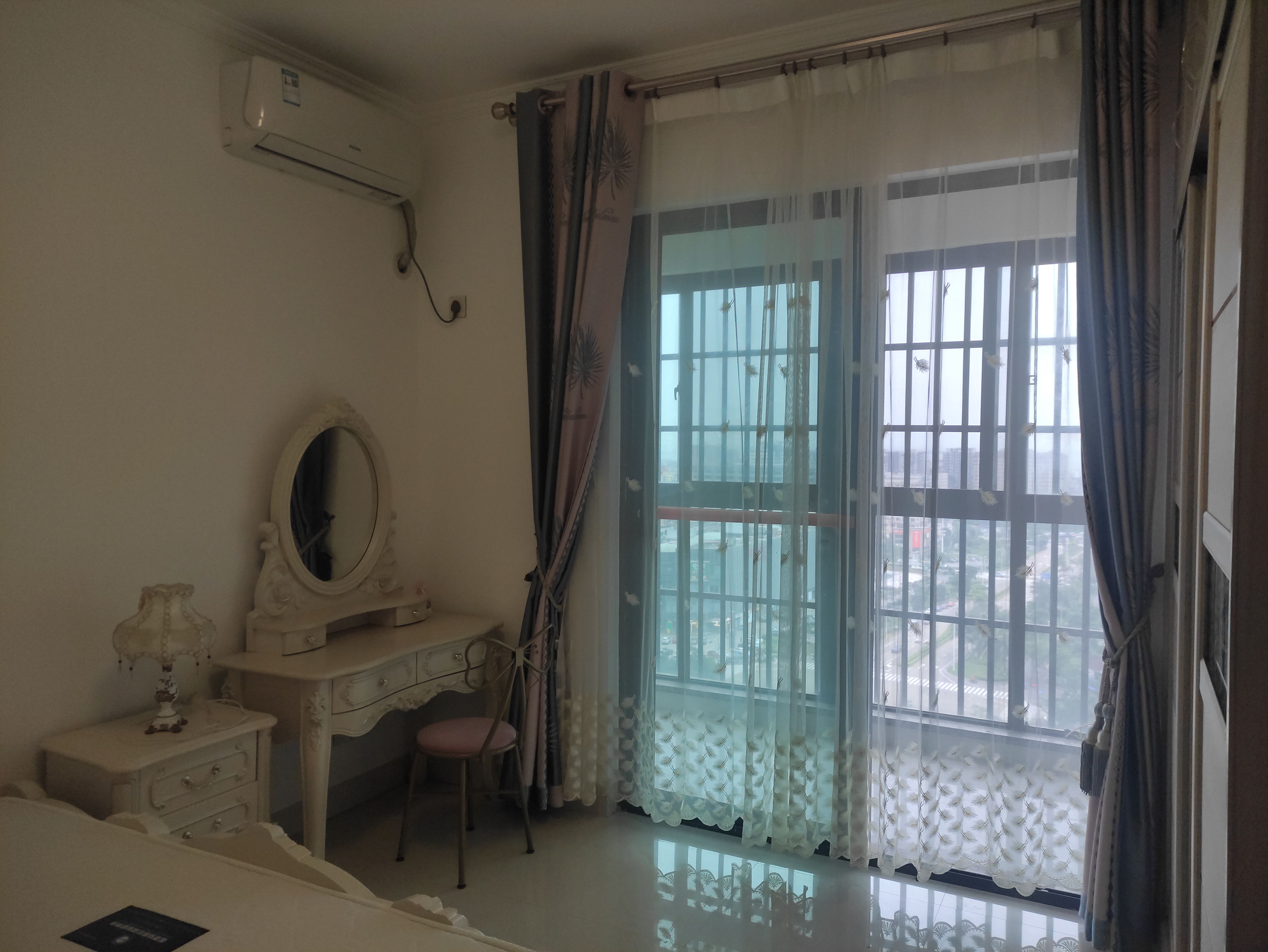 海岸豪庭  3室2厅1卫    2600.0元/月室内图