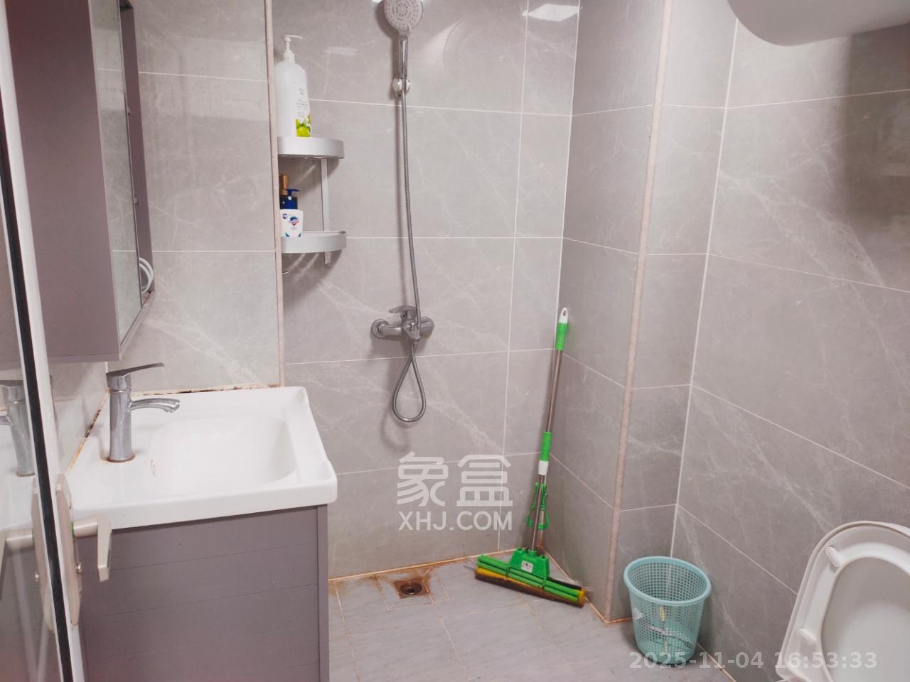 裕天国际商汇中心  1室1厅1卫    1700.0元/月室内图