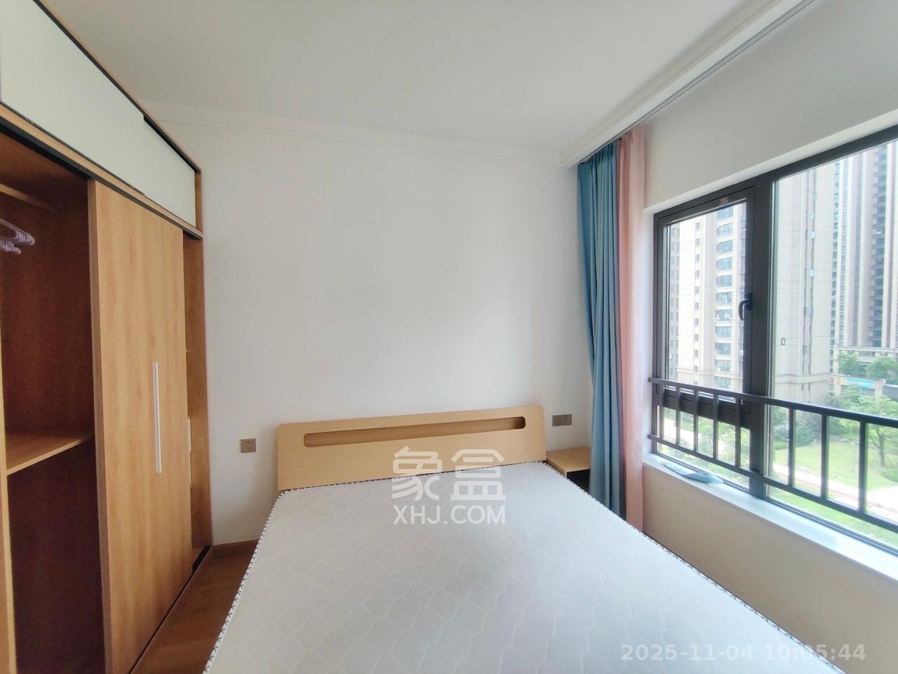 阳光城尚东湾青柠园  3室2厅1卫    2300.0元/月室内图