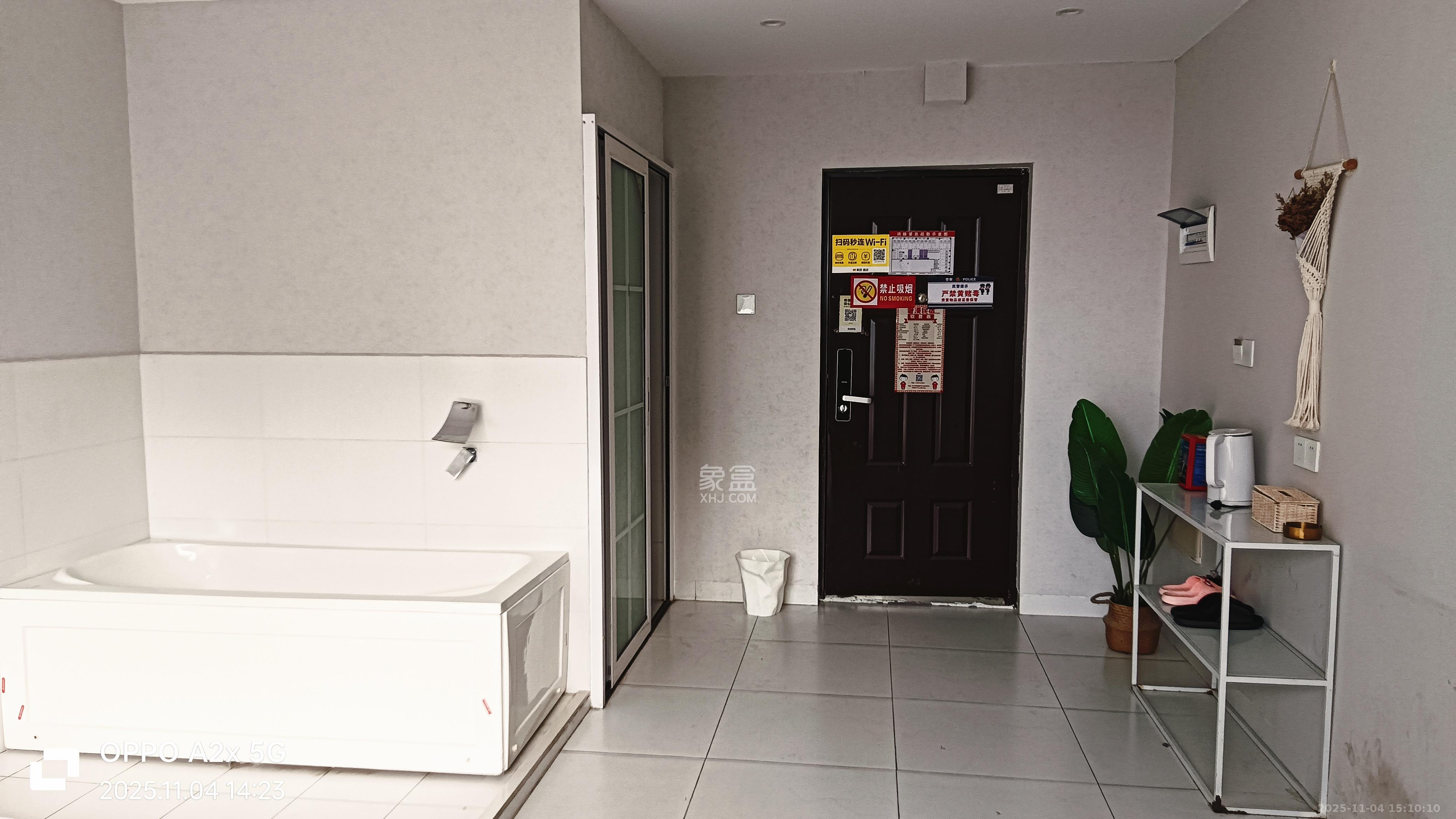 洋湖时代  1室1厅1卫    900.0元/月室内图