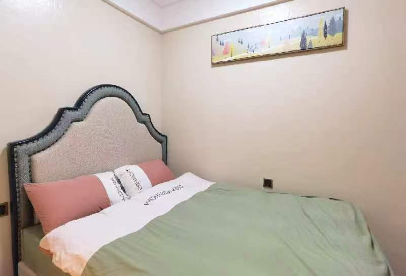 融创观澜湖公园壹号二期  2室1厅1卫    120.0万卧室