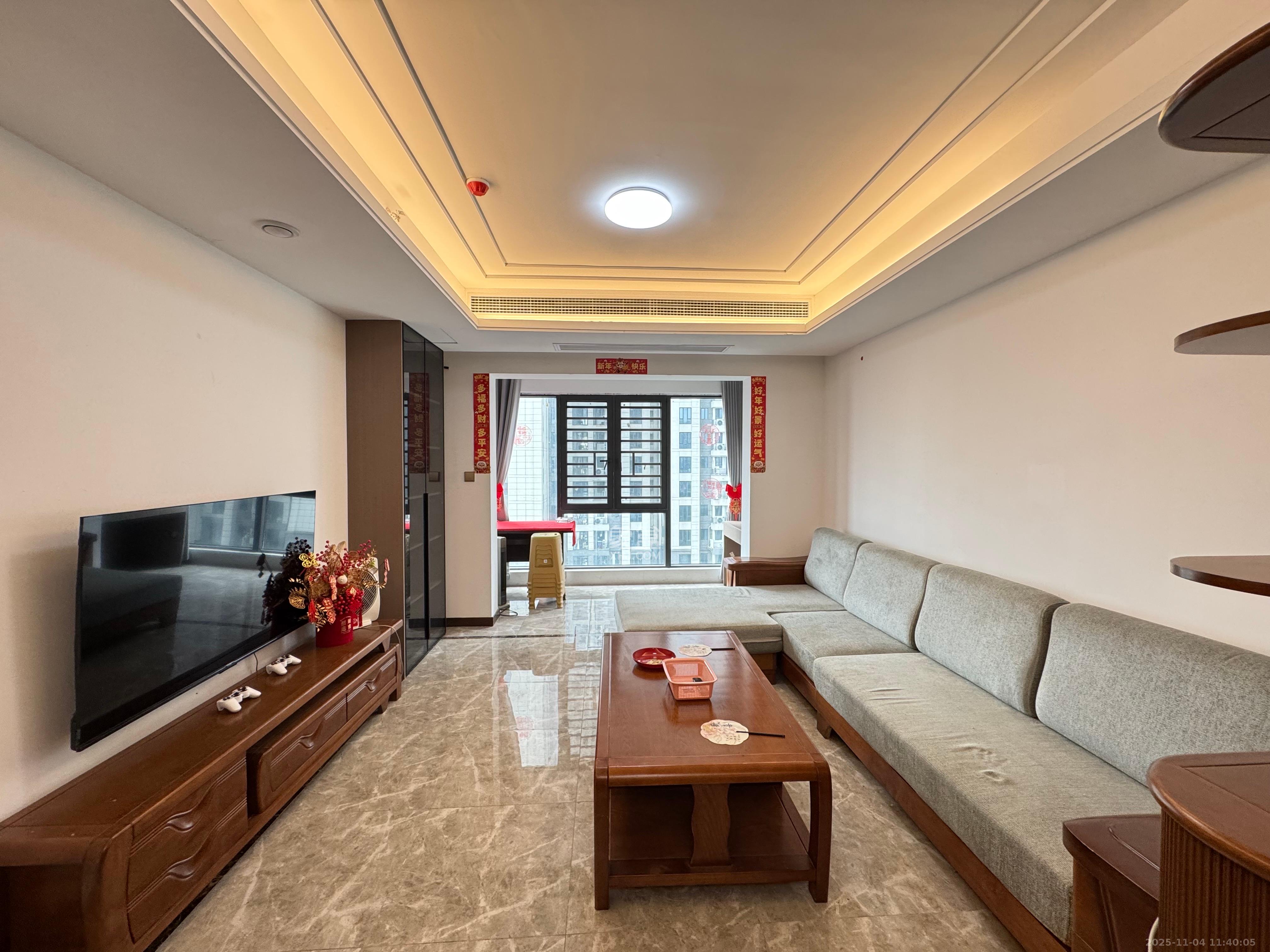 绿地长沙城际空间站（柏仕佳苑）  3室2厅1卫    3300.0元/月室内图1