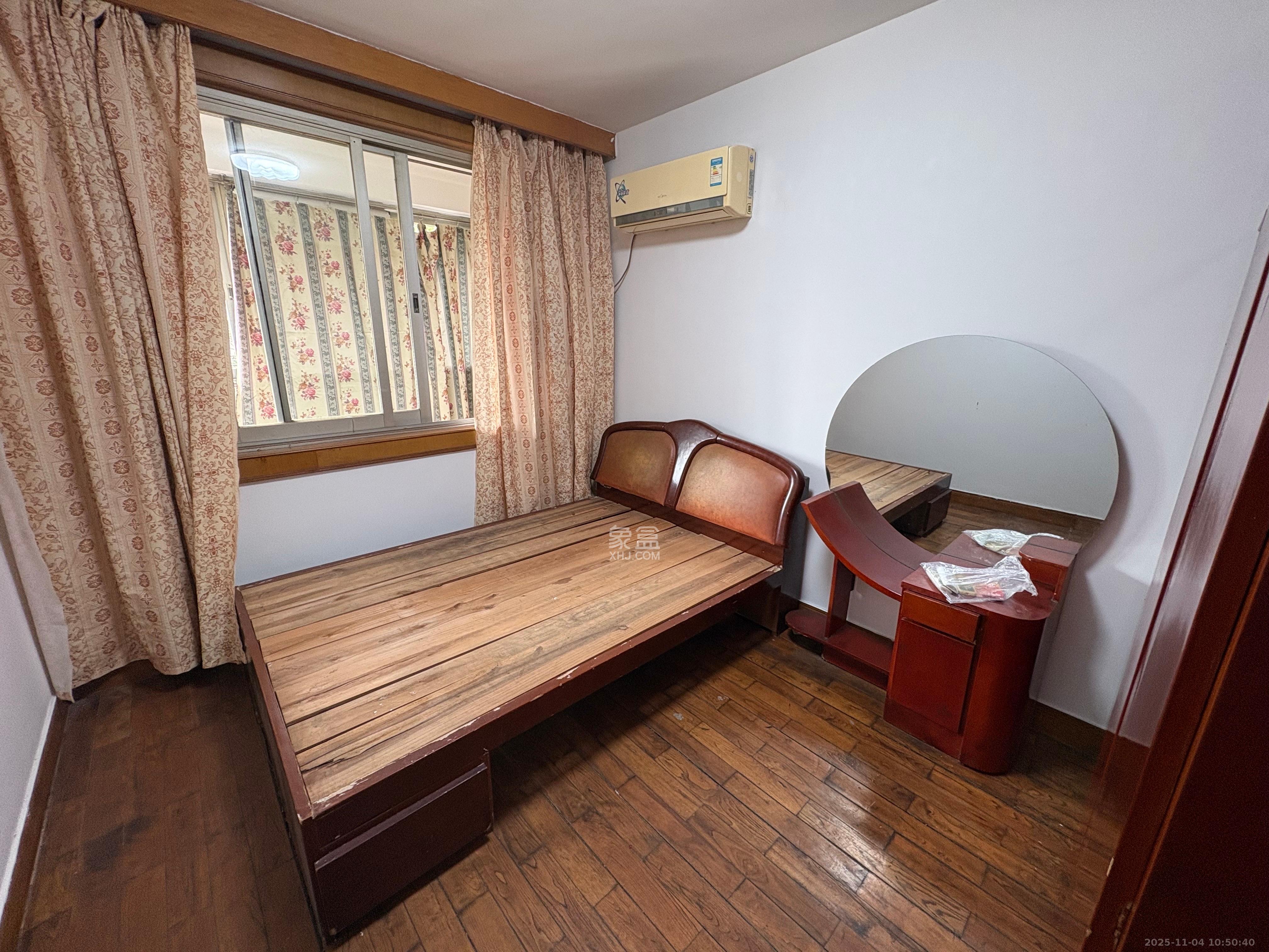 狮子山二片  2室1厅1卫    1200.0元/月室内图