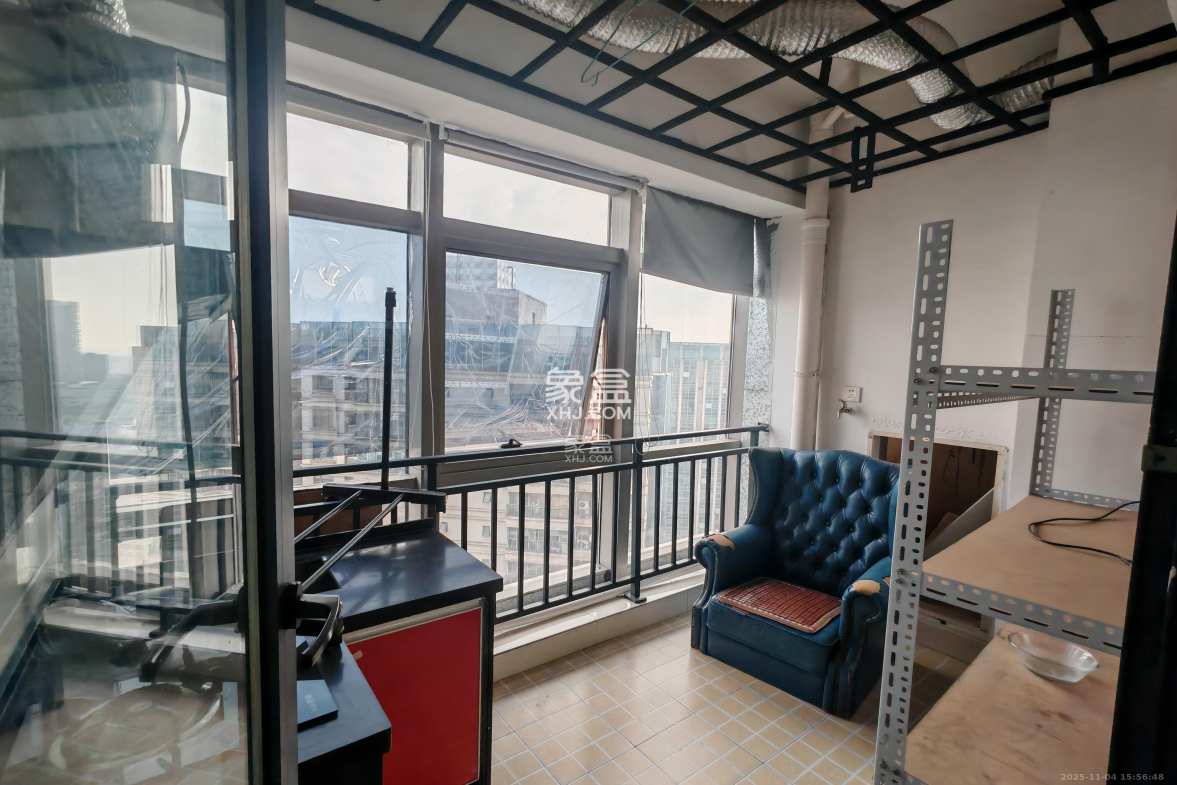 奥克斯广场 1室1厅1卫 1600.0元/月 奥克斯广场 1室1厅1卫 1600.0元/月室内图