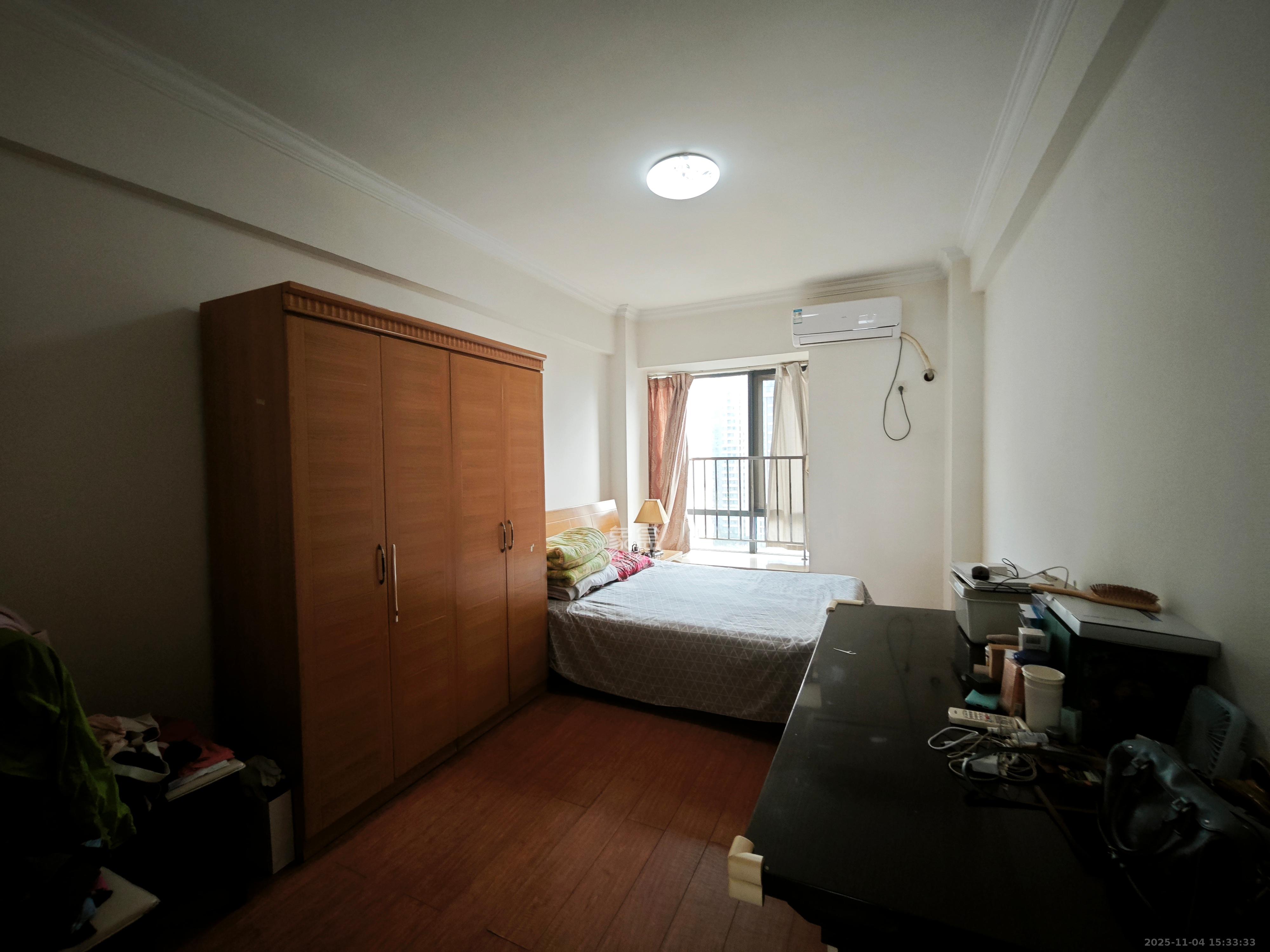 珠江花城二期扶水岸 3室2厅2卫 2500.0元/月 珠江花城二期扶水岸 3室2厅2卫 2500.0元/月室内图