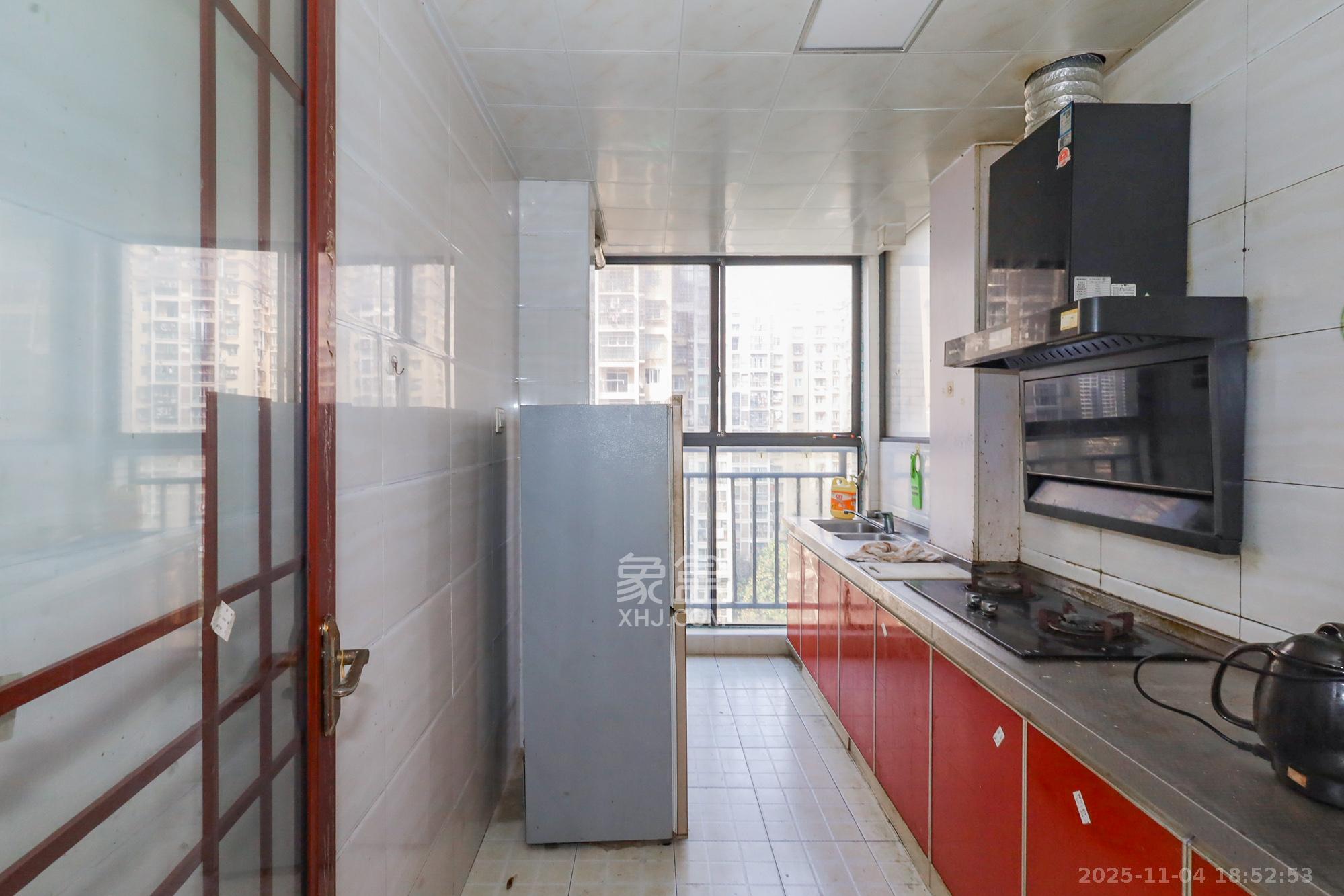 谷山庭院一期  3室2厅1卫    49.8万厨房