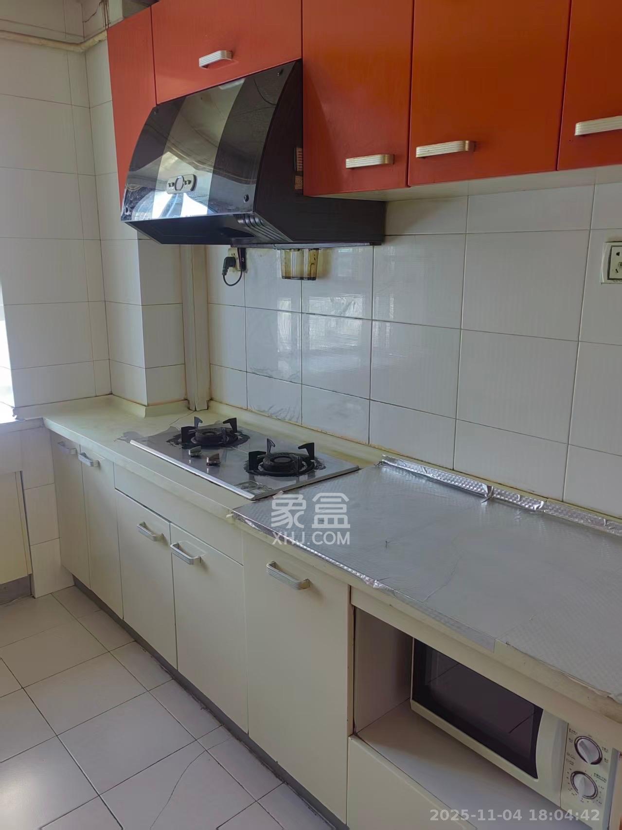 南锦家园  3室1厅1卫    1800.0元/月室内图