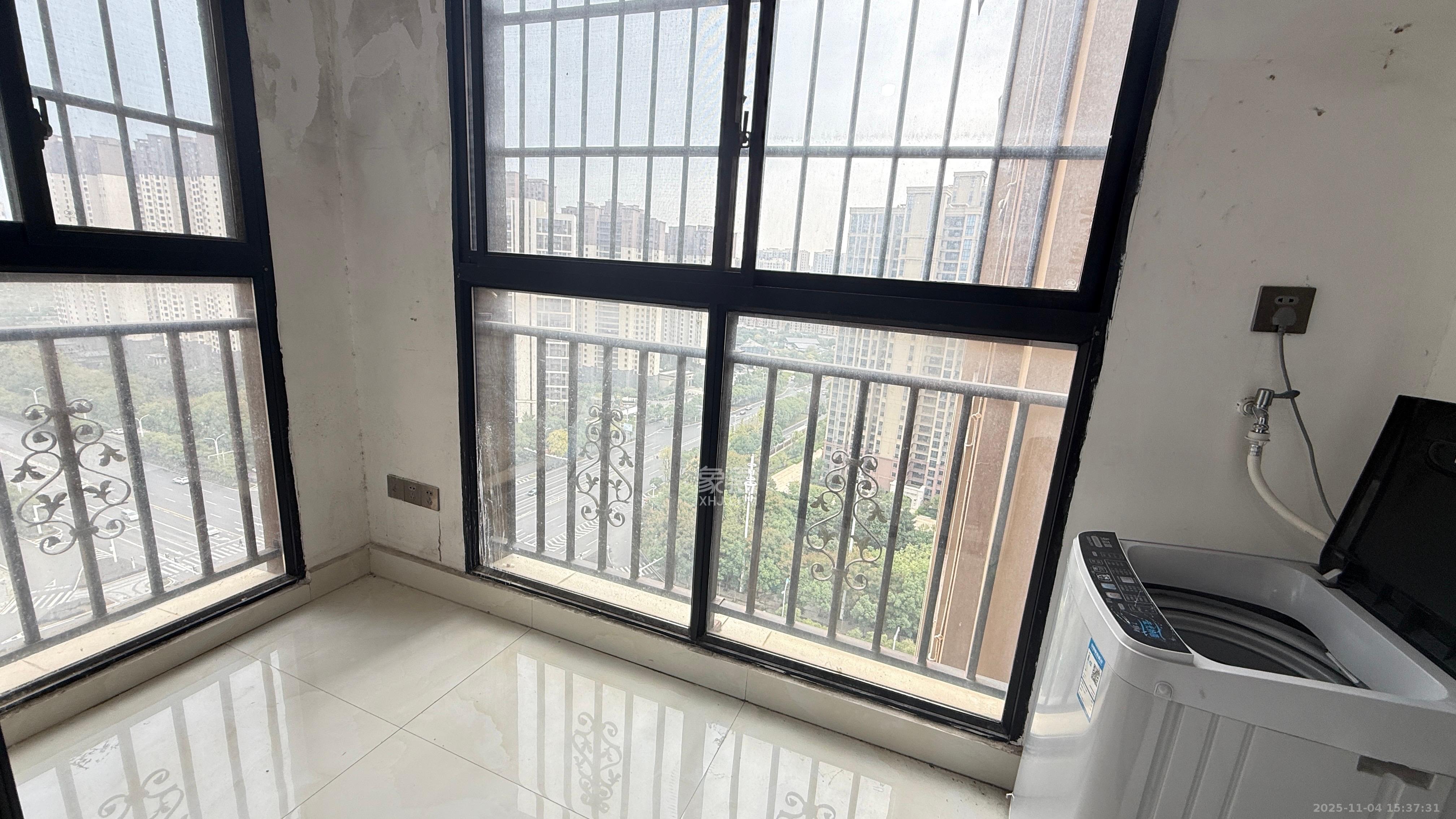 金侨城  1室0厅0卫    1100.0元/月室内图