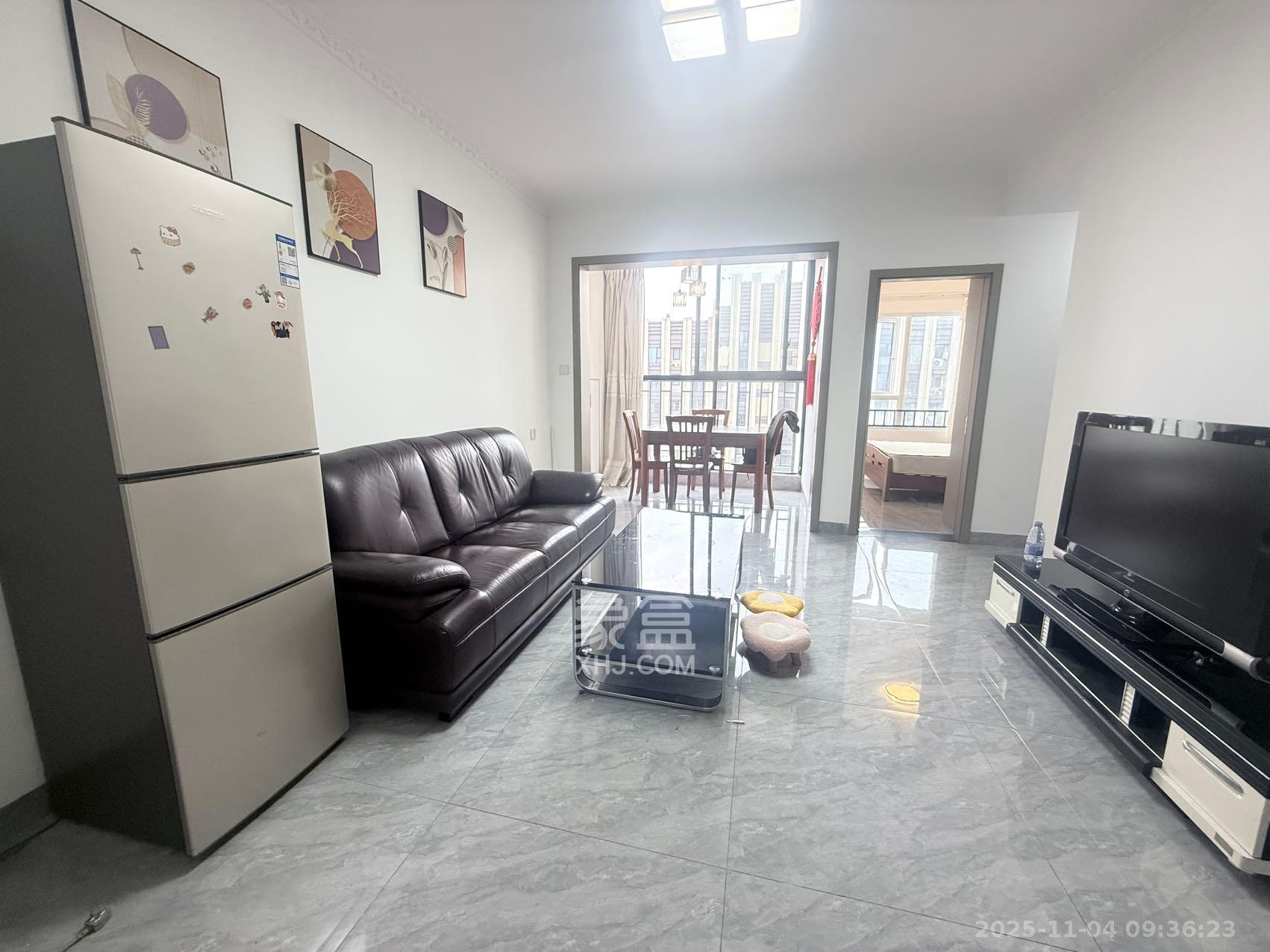 绿地之窗  2室1厅1卫    1900.0元/月