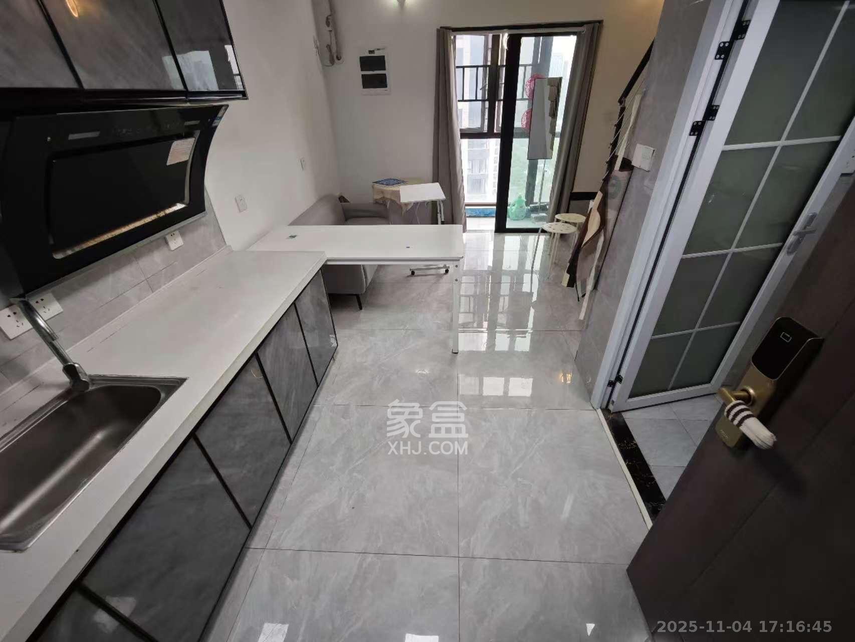 万科金色梦想B区  1室1厅1卫    1700.0元/月室内图