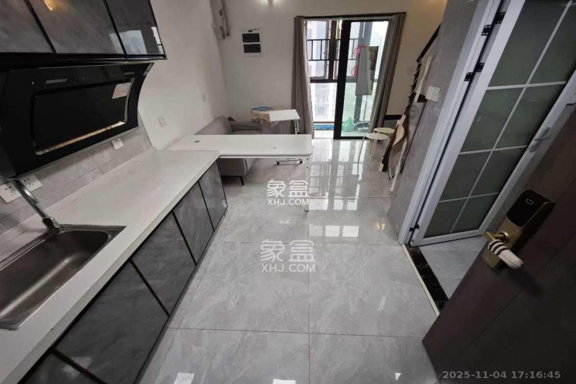 万科金色梦想B区 1室1厅1卫 1700.0元/月 万科金色梦想B区 1室1厅1卫 1700.0元/月室内图