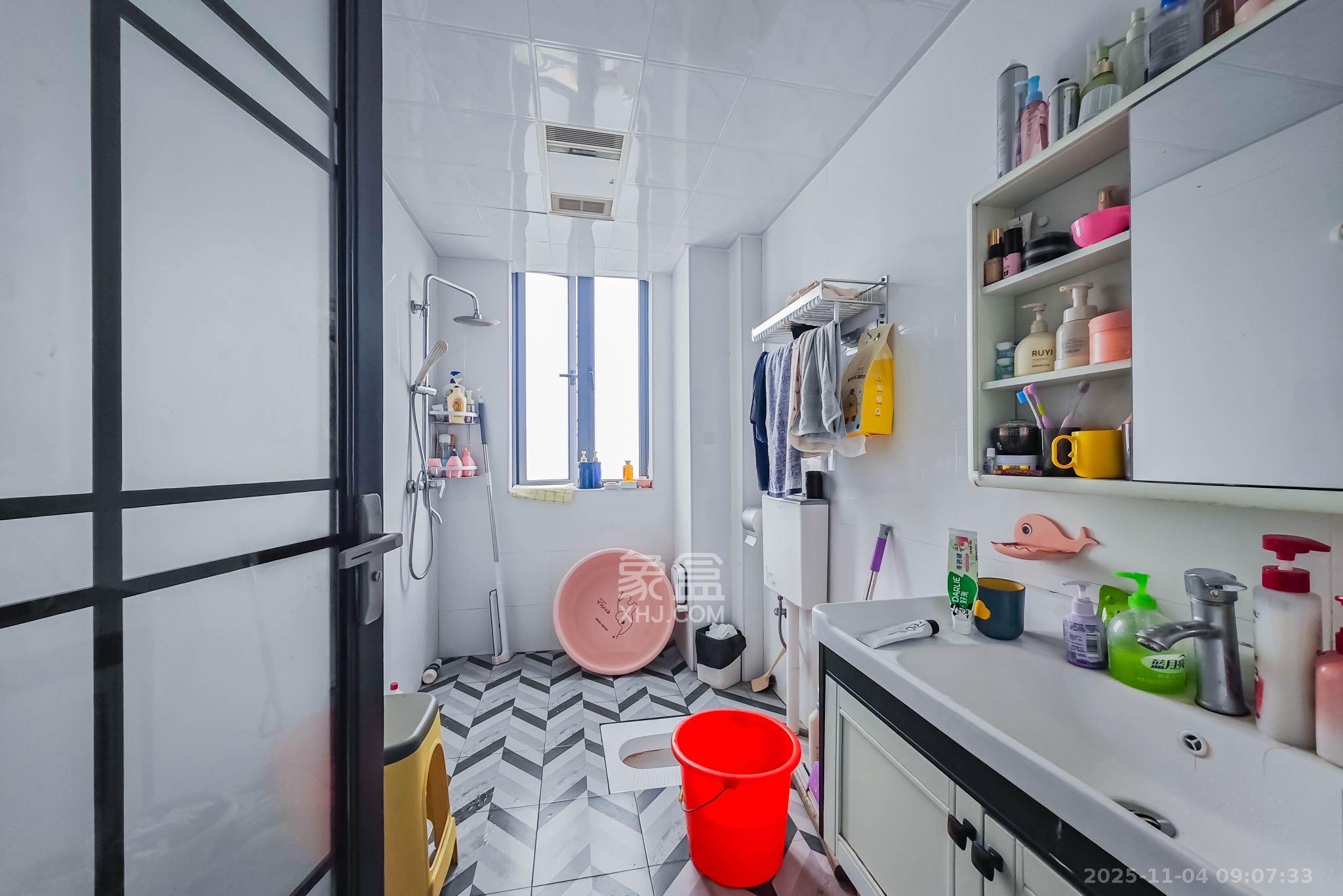 半山壹号  3室2厅1卫    2500.0元/月室内图