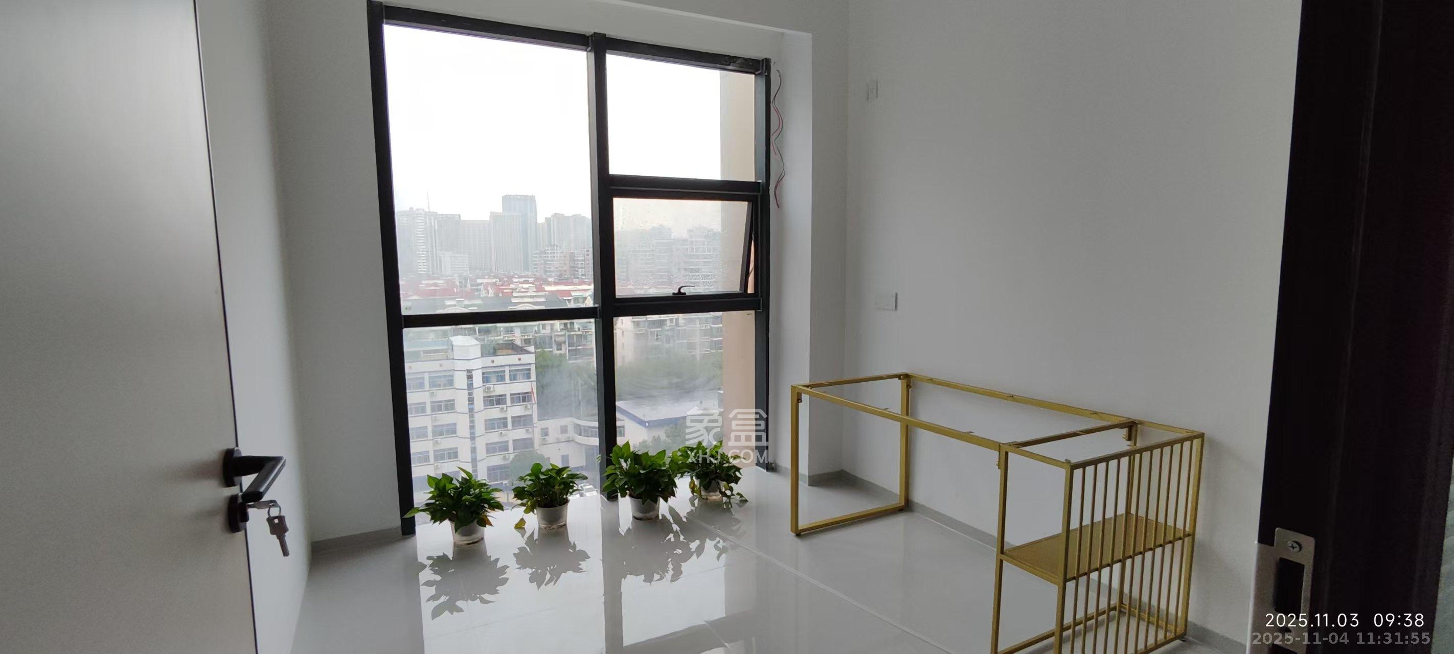 万坤图财富广场 2室1厅1卫 3500.0元/月 万坤图财富广场 2室1厅1卫 3500.0元/月室内图