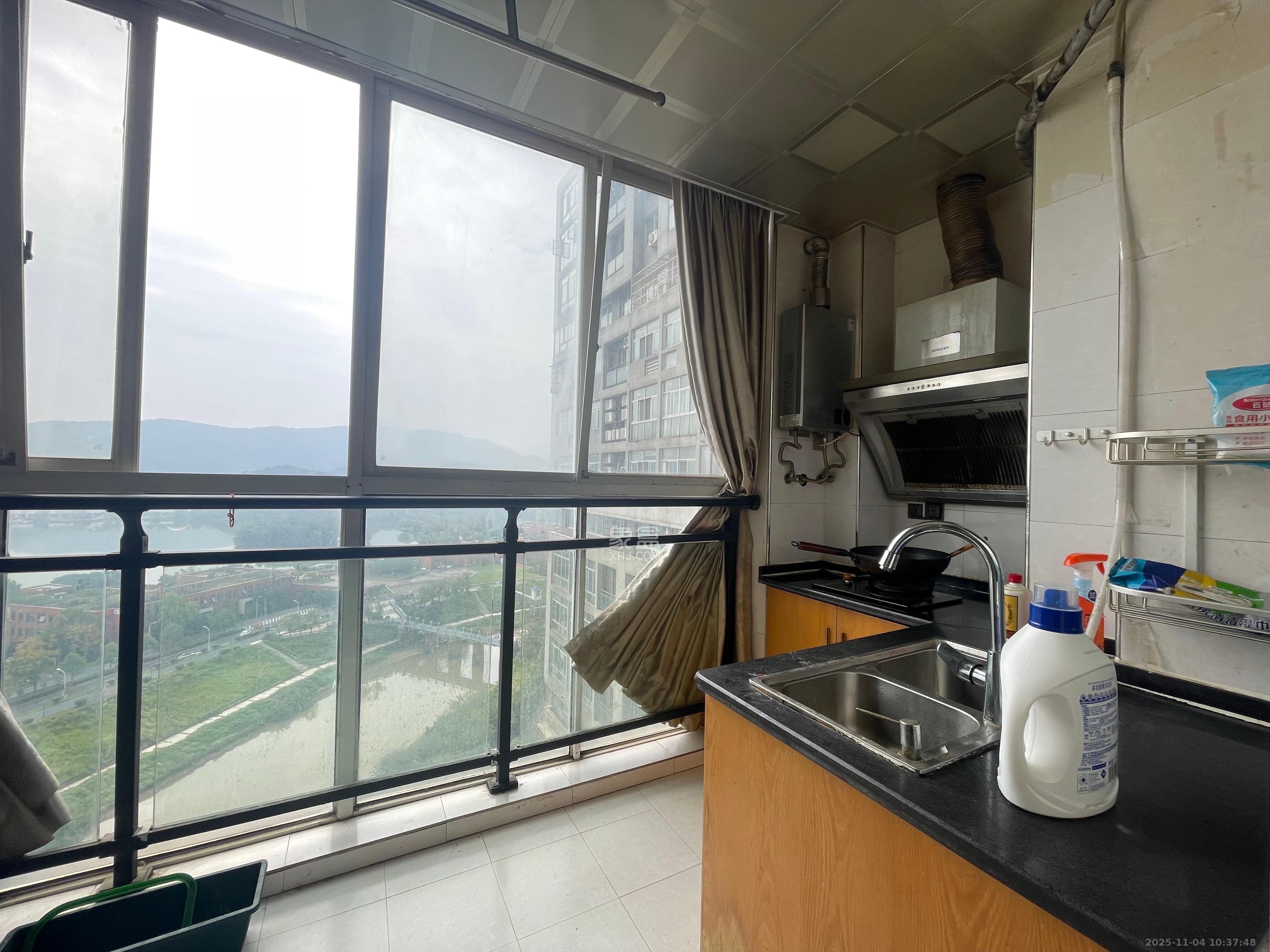 观湖公寓 1室1厅1卫 1700.0元/月 观湖公寓 1室1厅1卫 1700.0元/月室内图