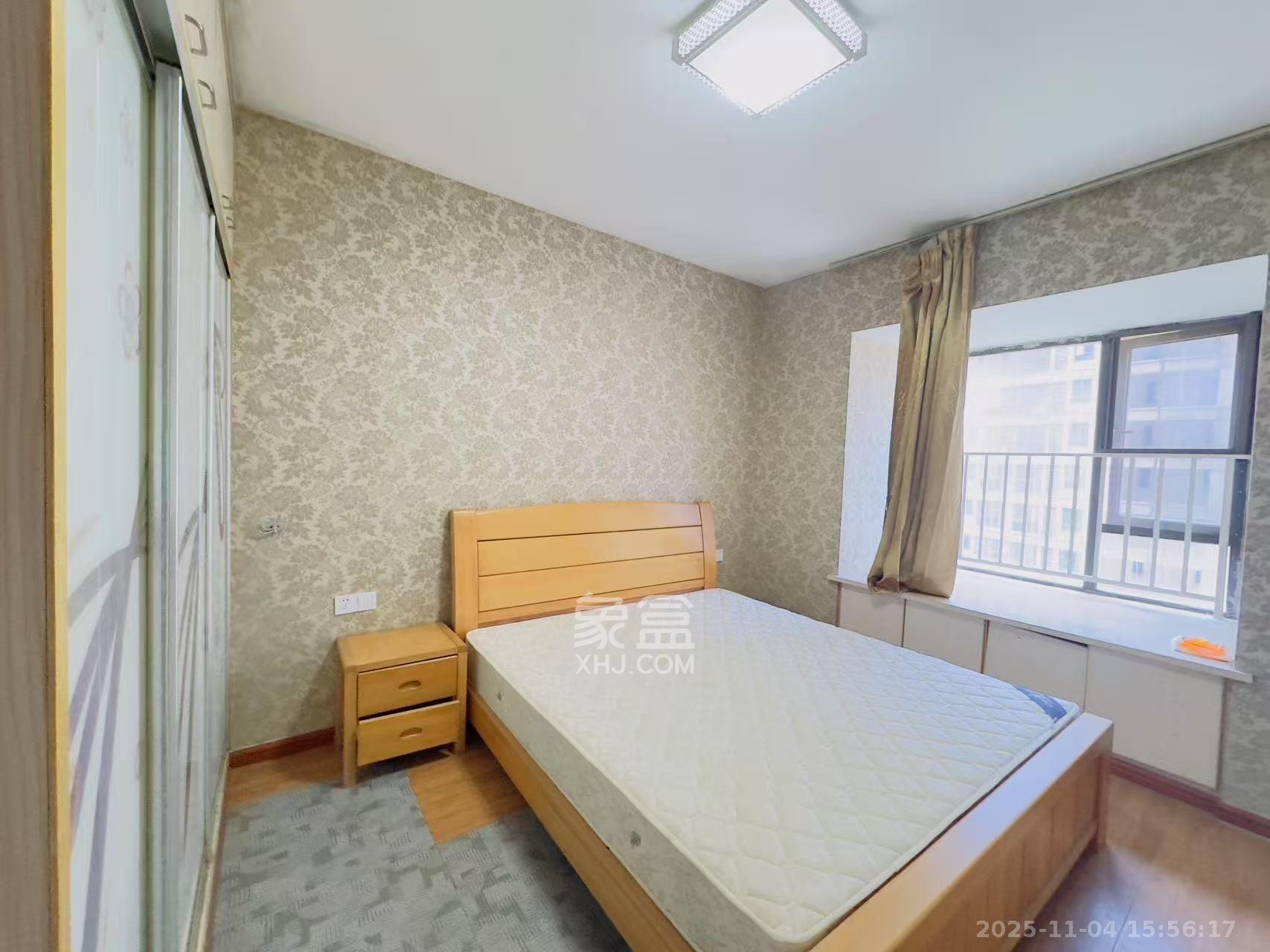 保利麓谷林语D区  3室2厅1卫    2300.0元/月室内图