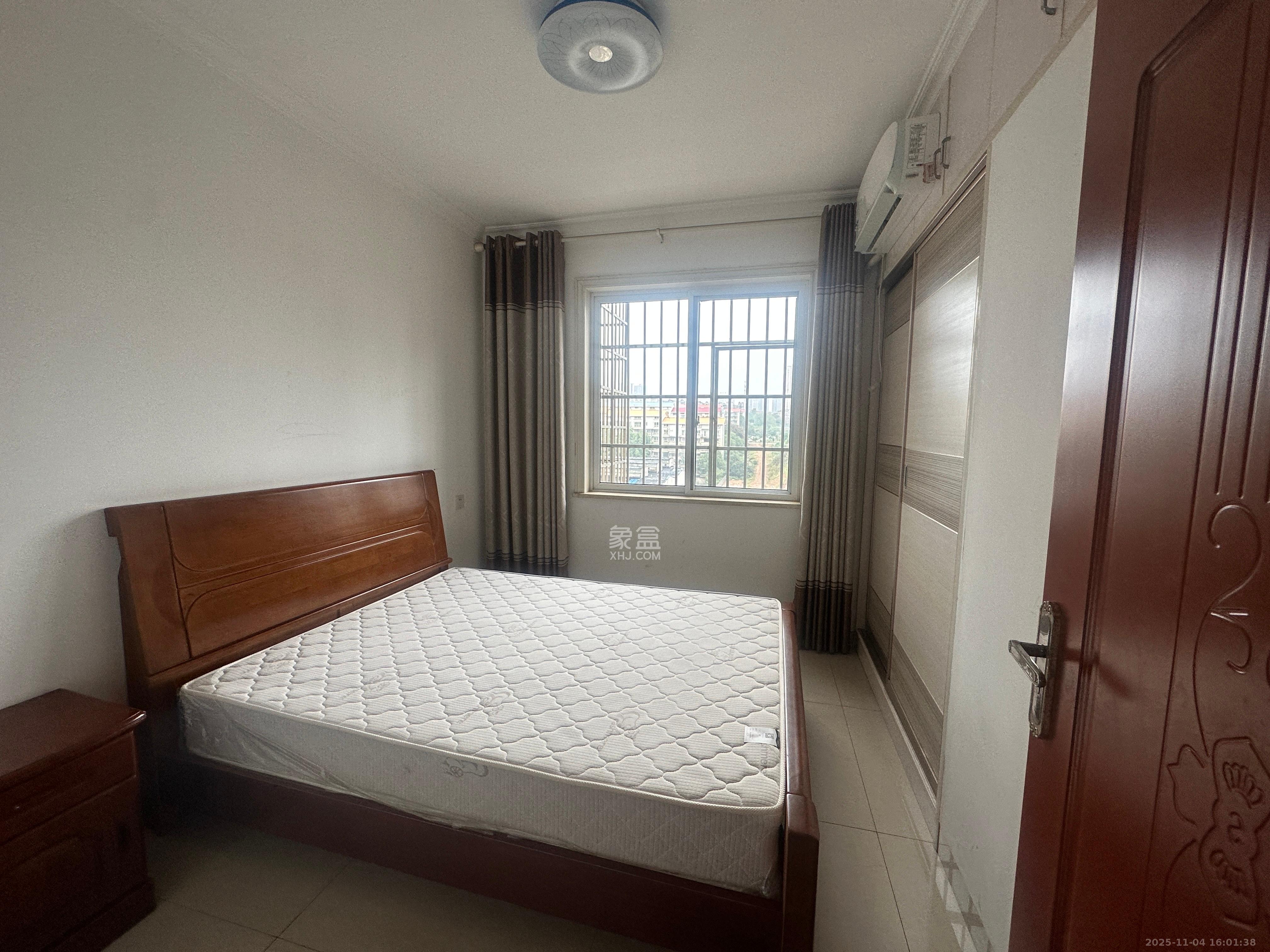 星城新宇莲景苑  3室1厅1卫    2700.0元/月室内图