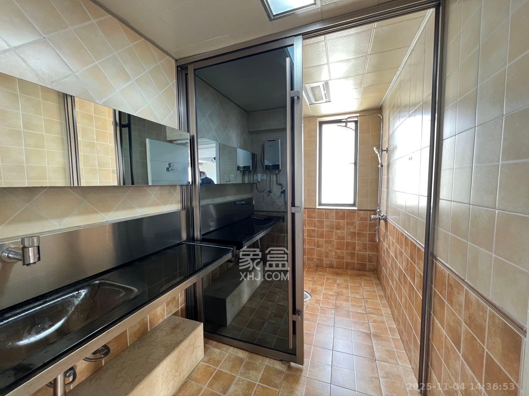 兰亭峰景 3室2厅1卫 5500.0元/月 兰亭峰景 3室2厅1卫 5500.0元/月室内图