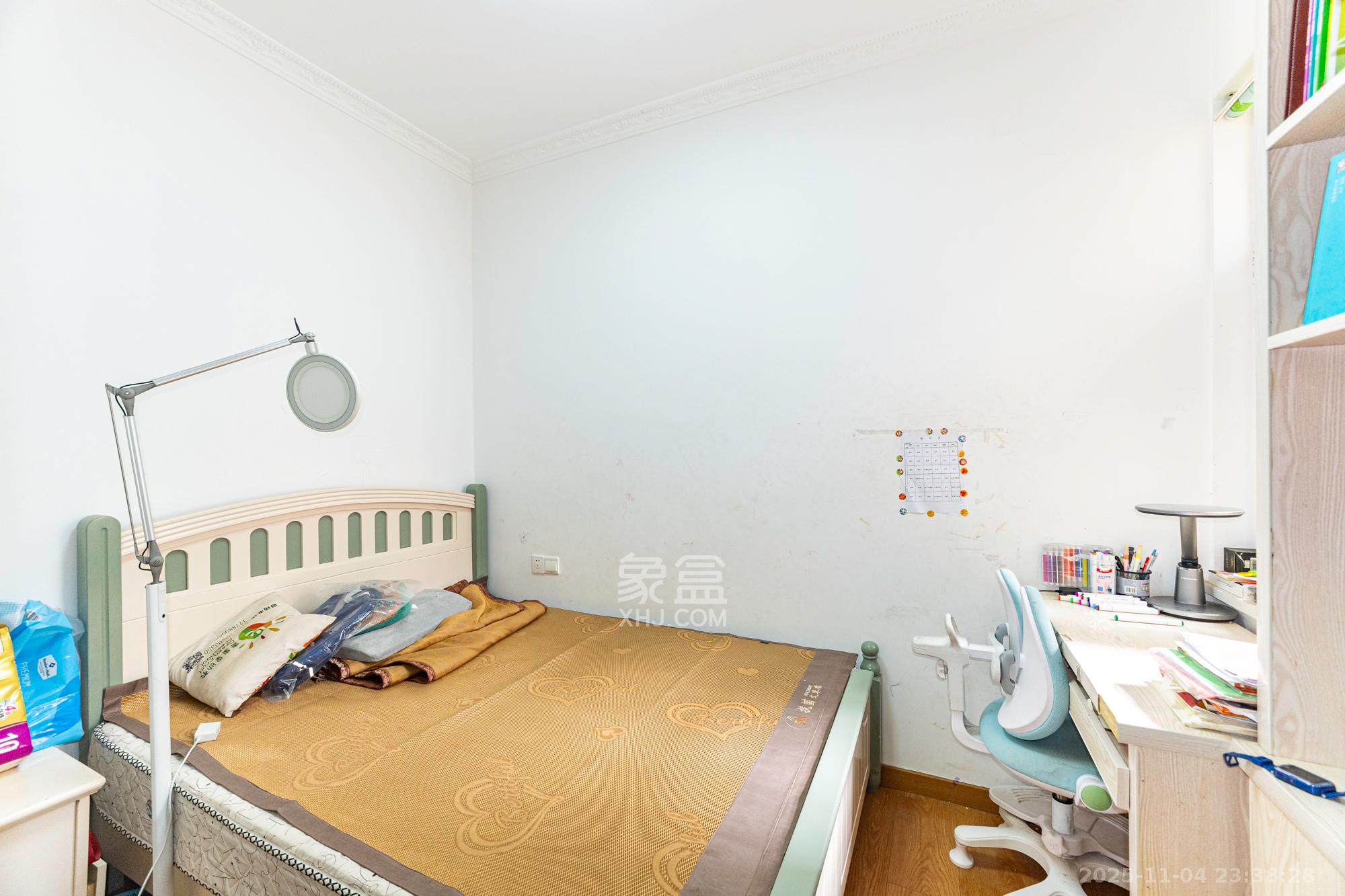 楚天世纪城西苑 3室2厅1卫 68.8万 楚天世纪城西苑 3室2厅1卫 68.8万卧室