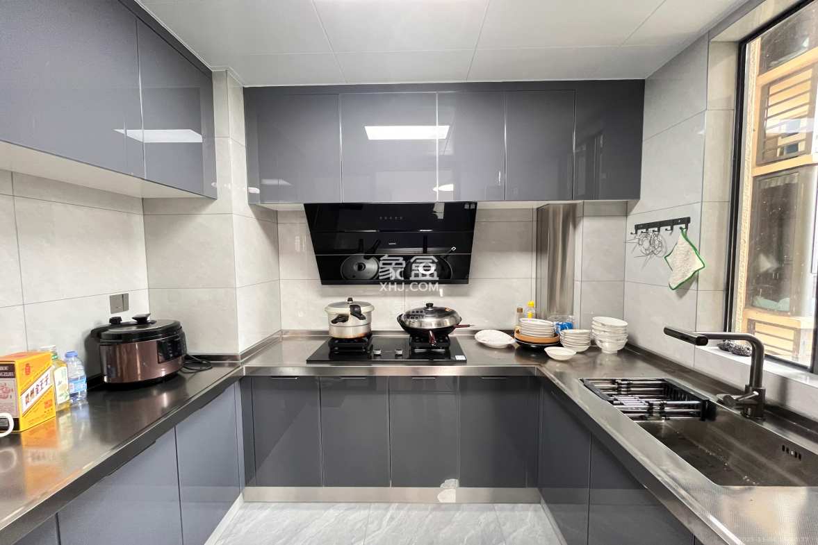 岭福家苑(天心佳苑) 2室2厅1卫 3200.0元/月 岭福家苑(天心佳苑) 2室2厅1卫 3200.0元/月室内图