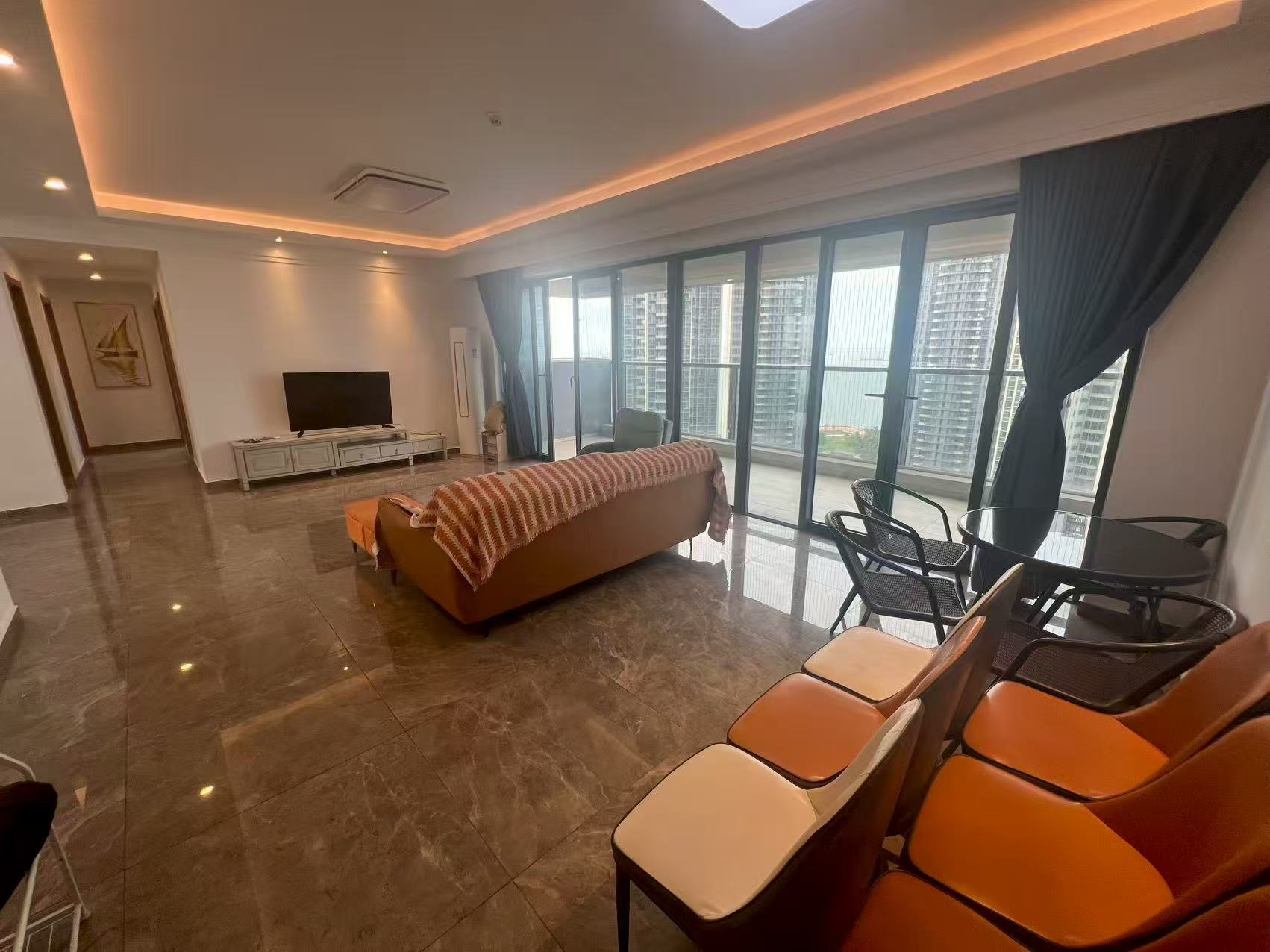 保利中央海岸四期(淳境、淳域) 3室2厅2卫 5500.0元/月 保利中央海岸四期(淳境、淳域) 3室2厅2卫 5500.0元/月室内图