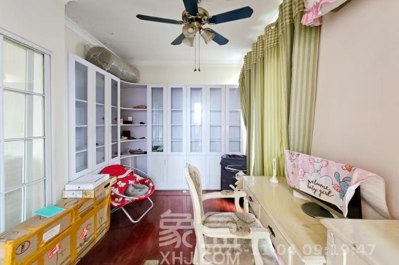 绿城桂花城  3室2厅2卫    3200.0元/月室内图