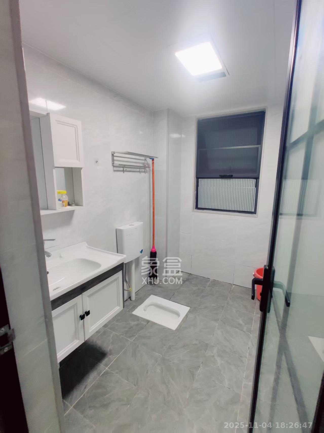 明发阅江悦府 4室2厅2卫 2500.0元/月 明发阅江悦府 4室2厅2卫 2500.0元/月室内图