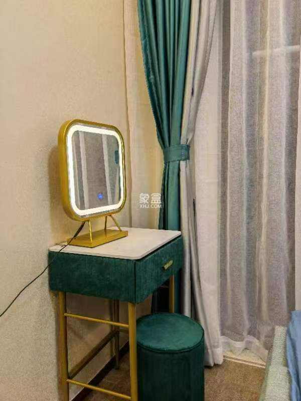 融创观澜湖公园壹号二期 2室1厅1卫 120.0万 融创观澜湖公园壹号二期 2室1厅1卫 120.0万卧室