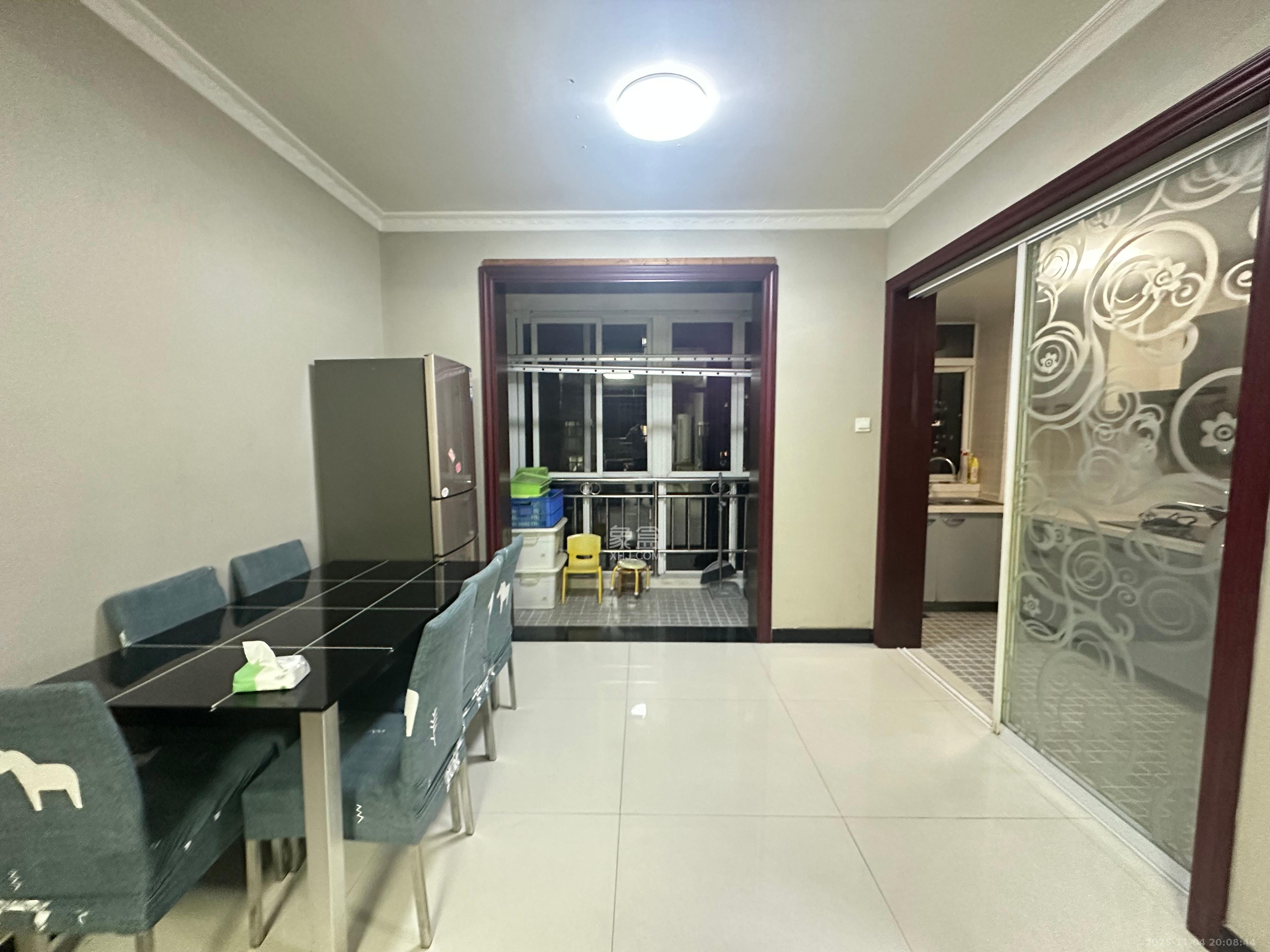 山语城一期  2室2厅1卫    2000.0元/月室内图