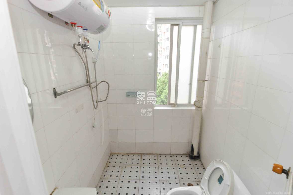 恒万西溪里 3室2厅1卫 3000.0元/月 恒万西溪里 3室2厅1卫 3000.0元/月室内图