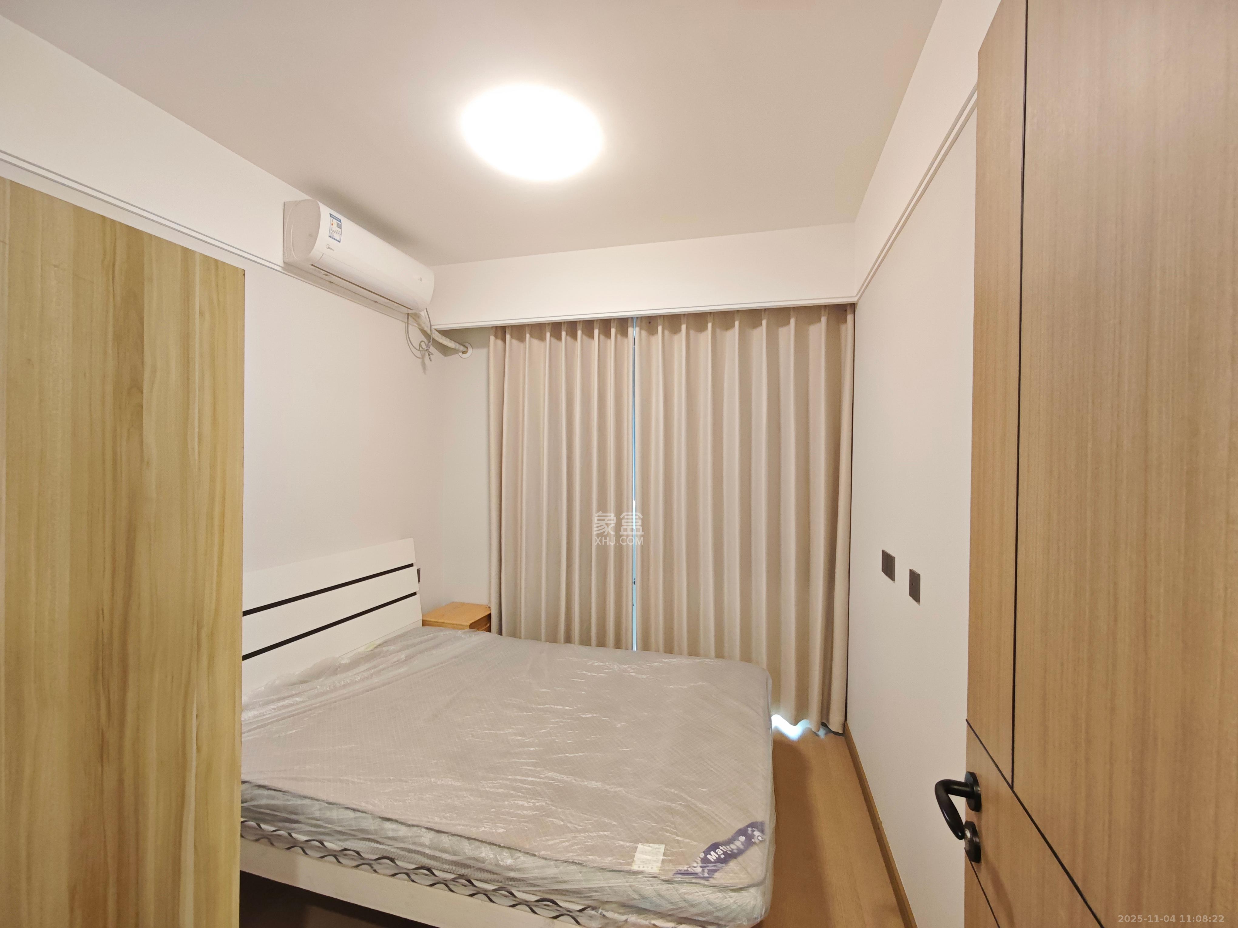 爱家当代境  3室2厅1卫    3200.0元/月室内图