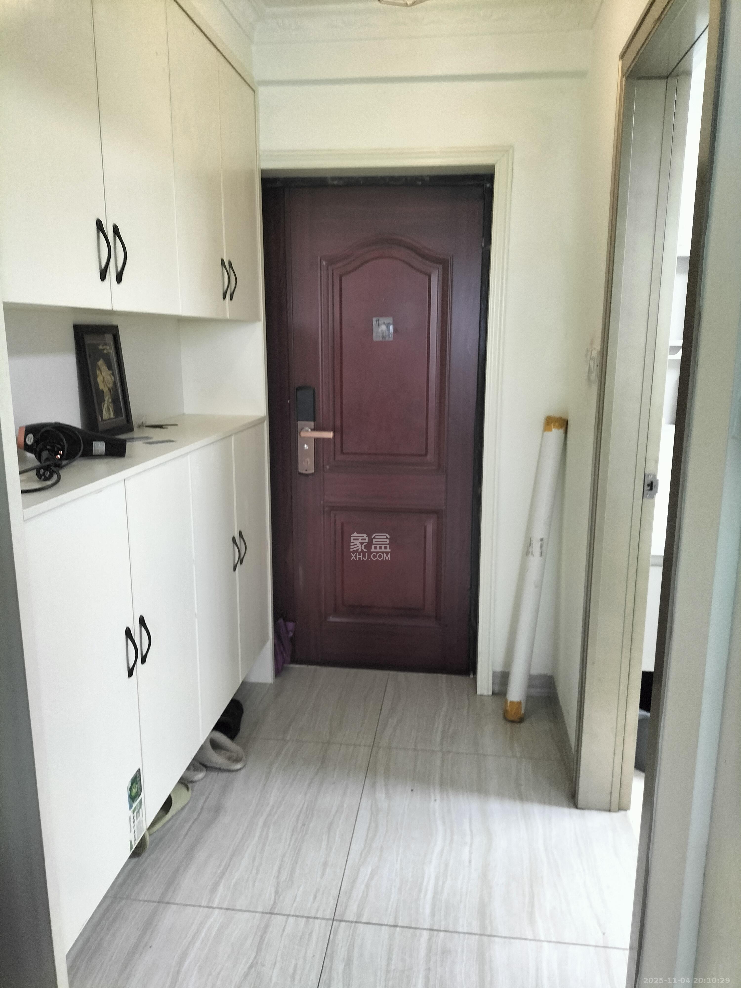 丰园城（鄱阳小区二期）  1室1厅1卫    1400.0元/月