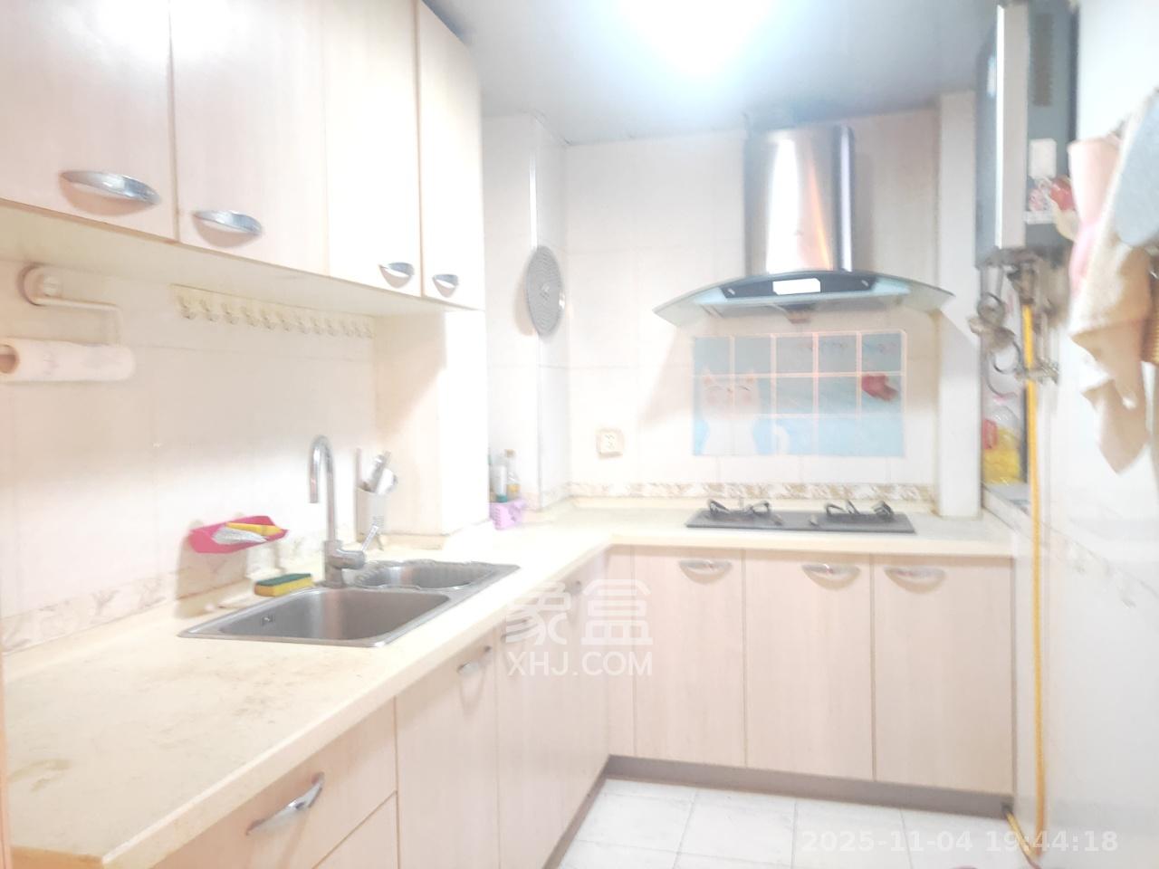 尚城  2室1厅1卫    1700.0元/月室内图