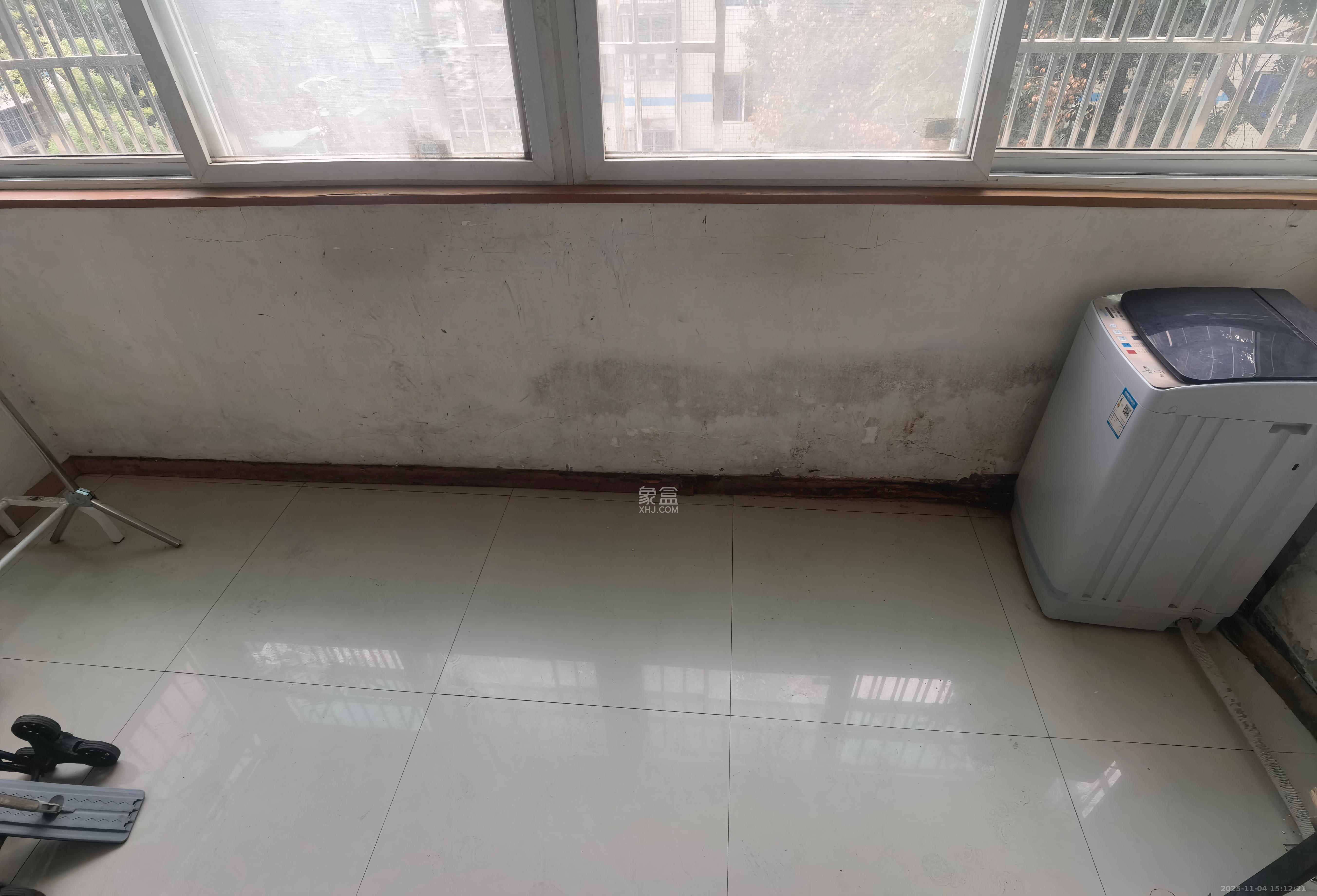 四方小区 3室1厅1卫 1900.0元/月 四方小区 3室1厅1卫 1900.0元/月室内图