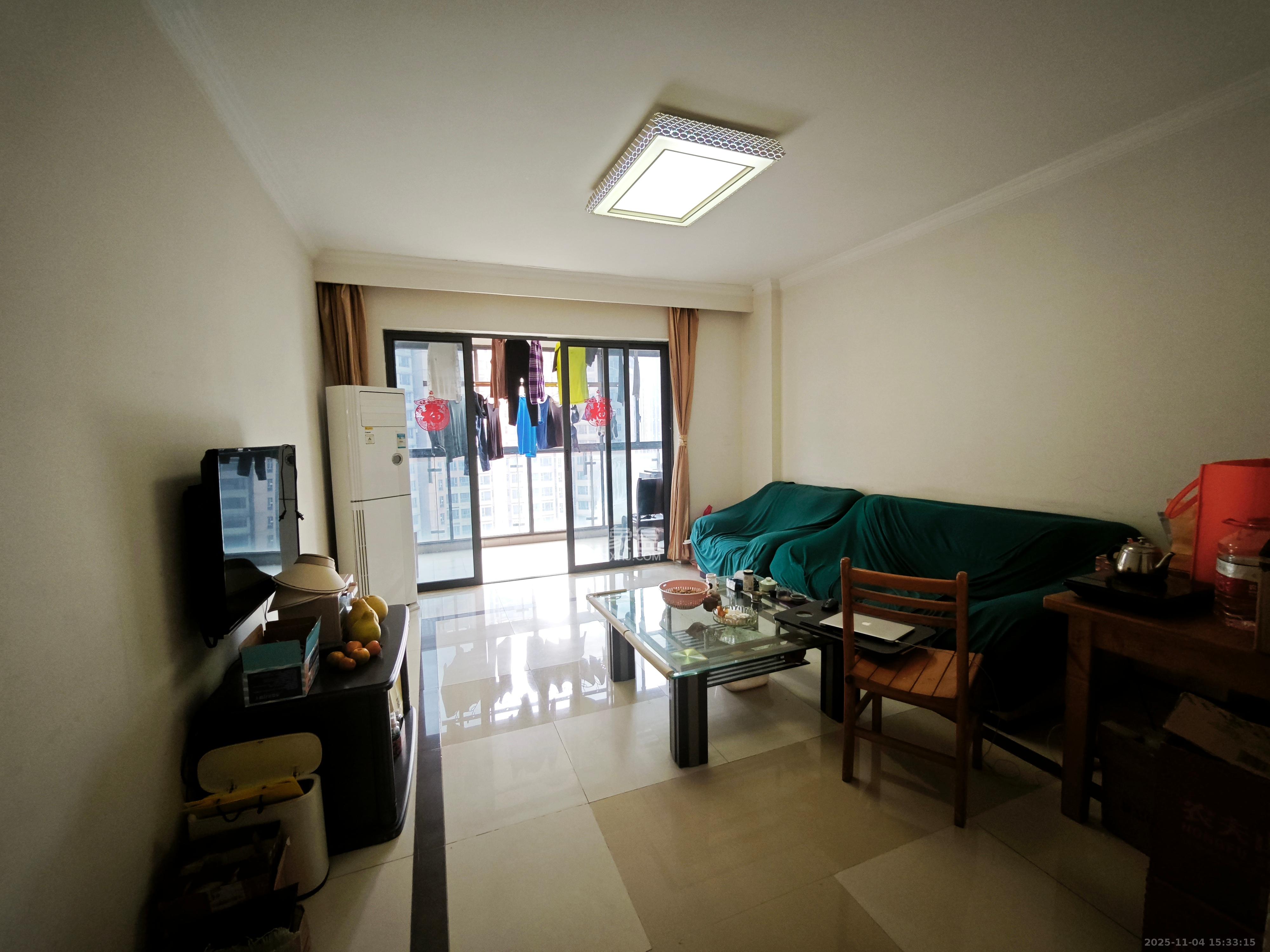 珠江花城二期扶水岸  3室2厅2卫    2500.0元/月