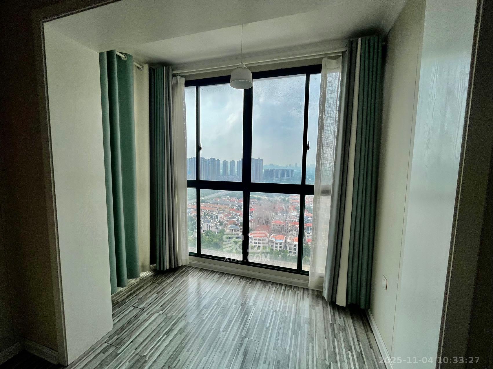 九华富瑶天下  4室2厅2卫    2300.0元/月室内图