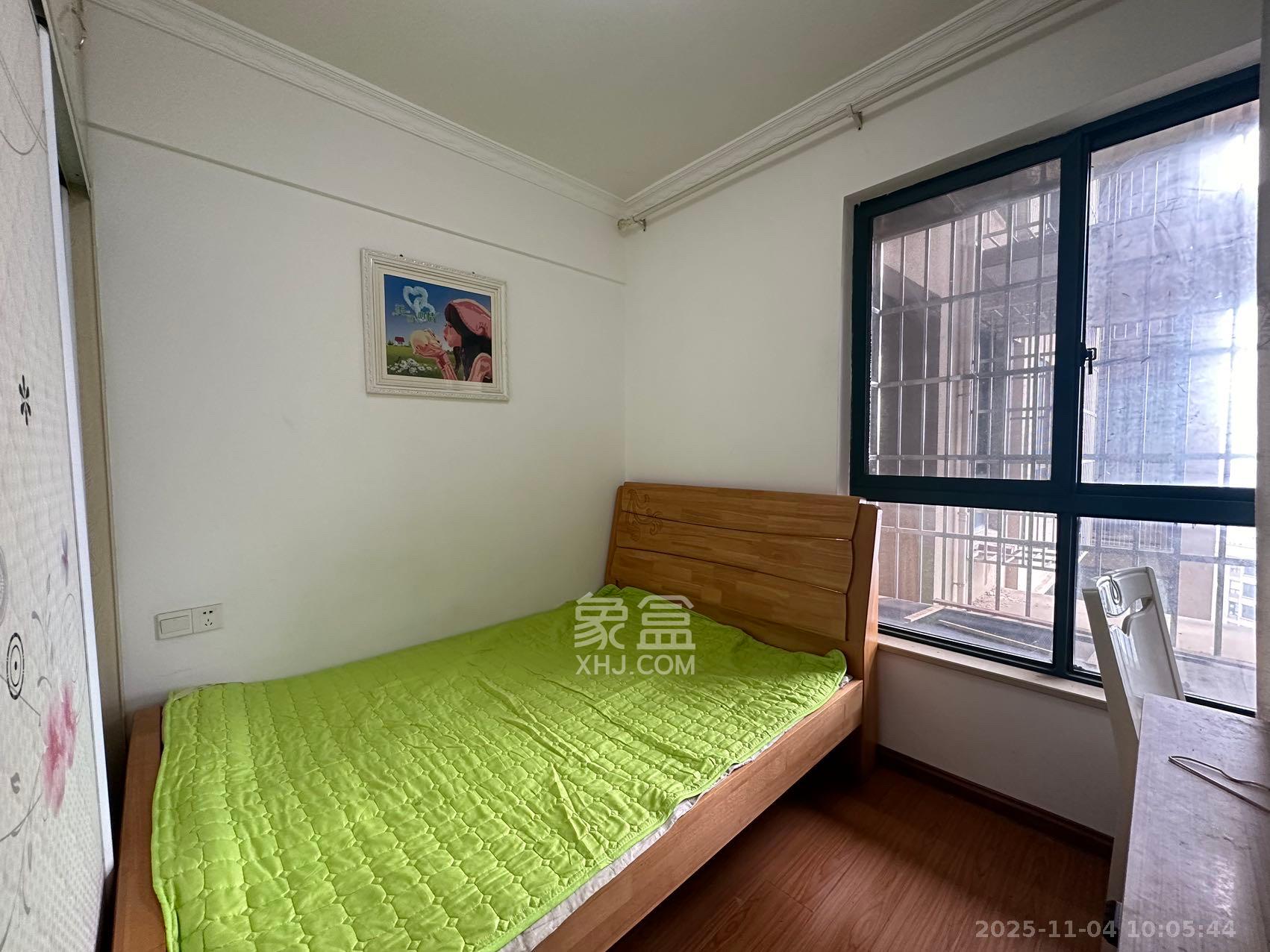 维一星城原山苑  3室2厅1卫    2300.0元/月室内图